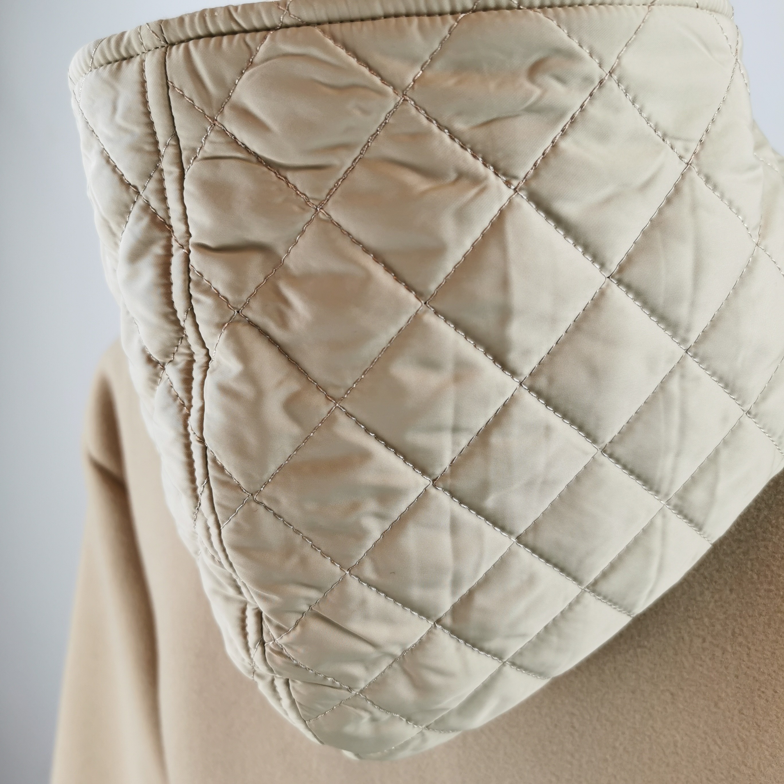 Manteau beige inspiration cape Riu (estimé) -Taille 40 (estimé) Comme neuf - Vue 4 - 