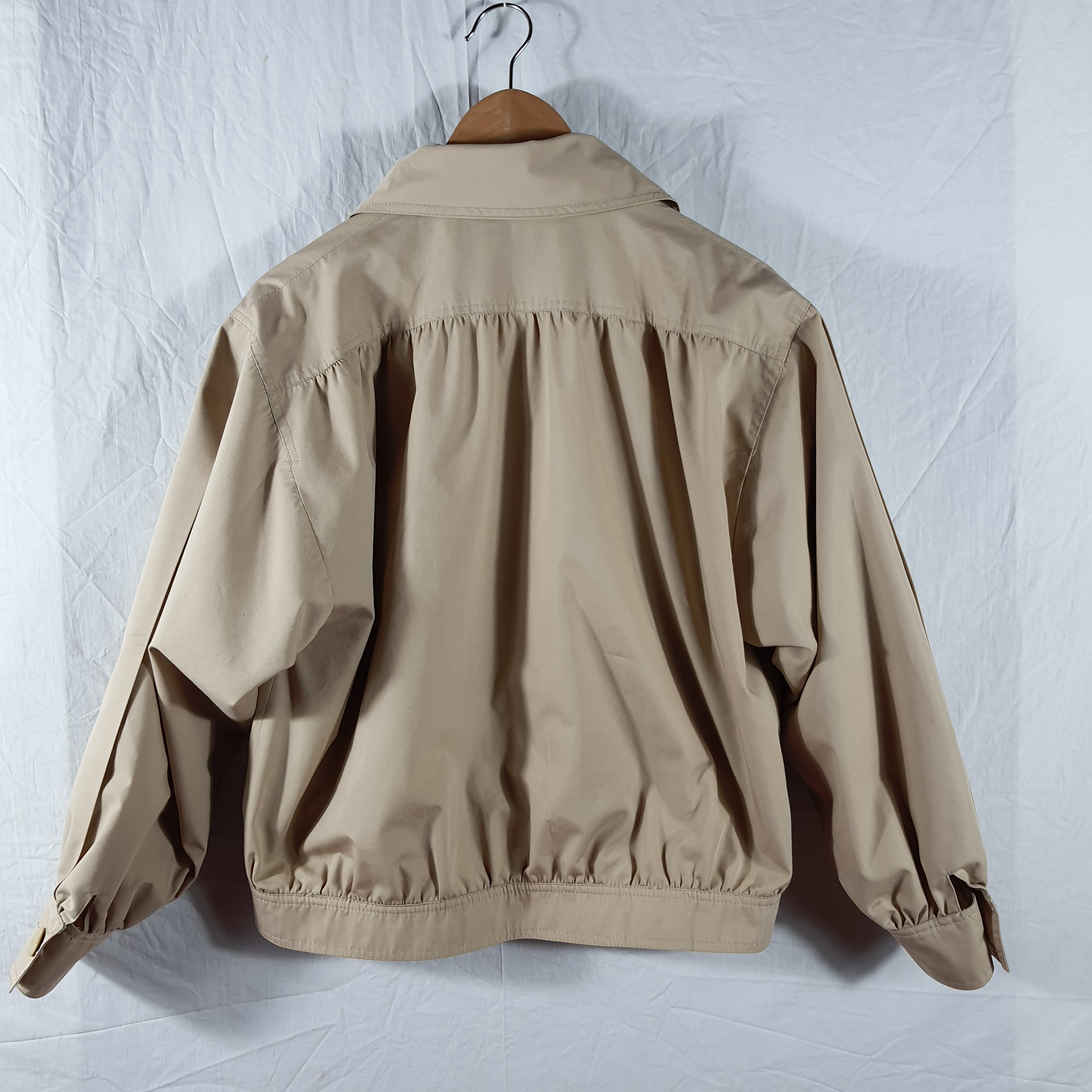 Blouson femme beige vintage - Isabelle boutique Castres - T40 (estimé) Bon état - Vue 2 - 