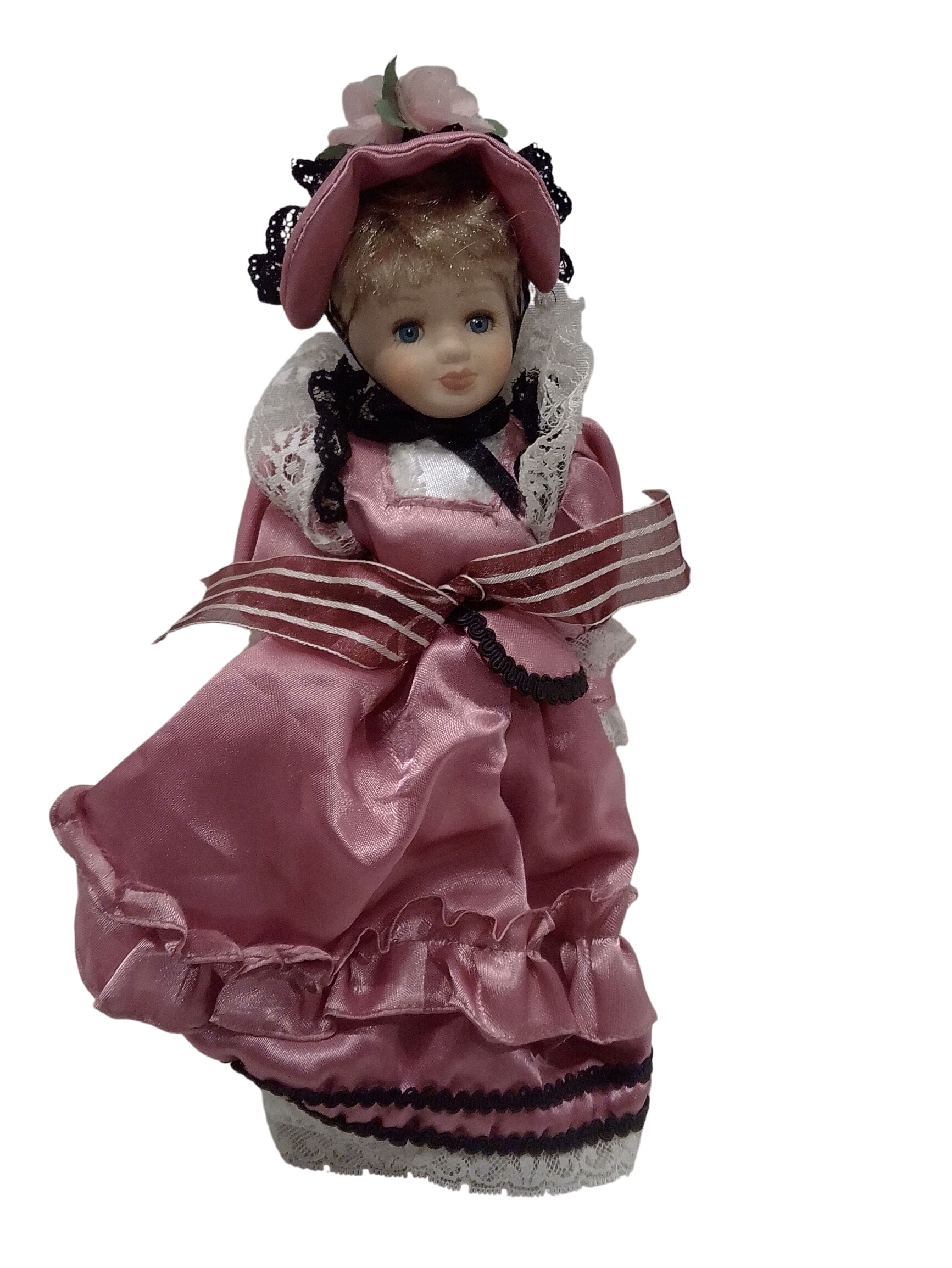 Acheter Poupée de collection en Porcelaine Bon état - 15,00 € Poupée de collection en Porcelaine Bon état - reconditionné disponible sur Label Emmaüs
