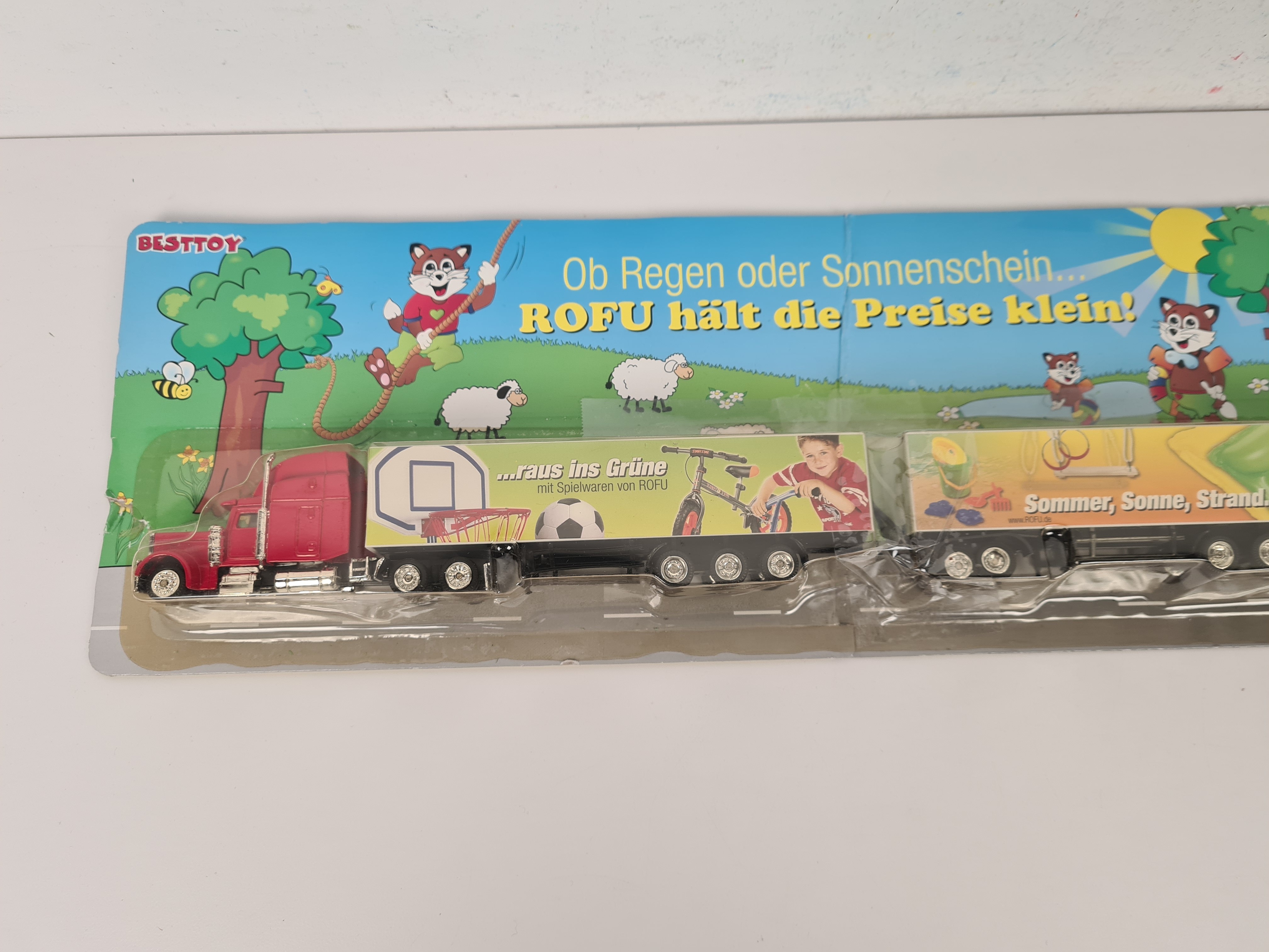 Semi remorque Kenwrth et son train de remorques à deux et trois essieux -Echelle HO approximative - Photo 1
