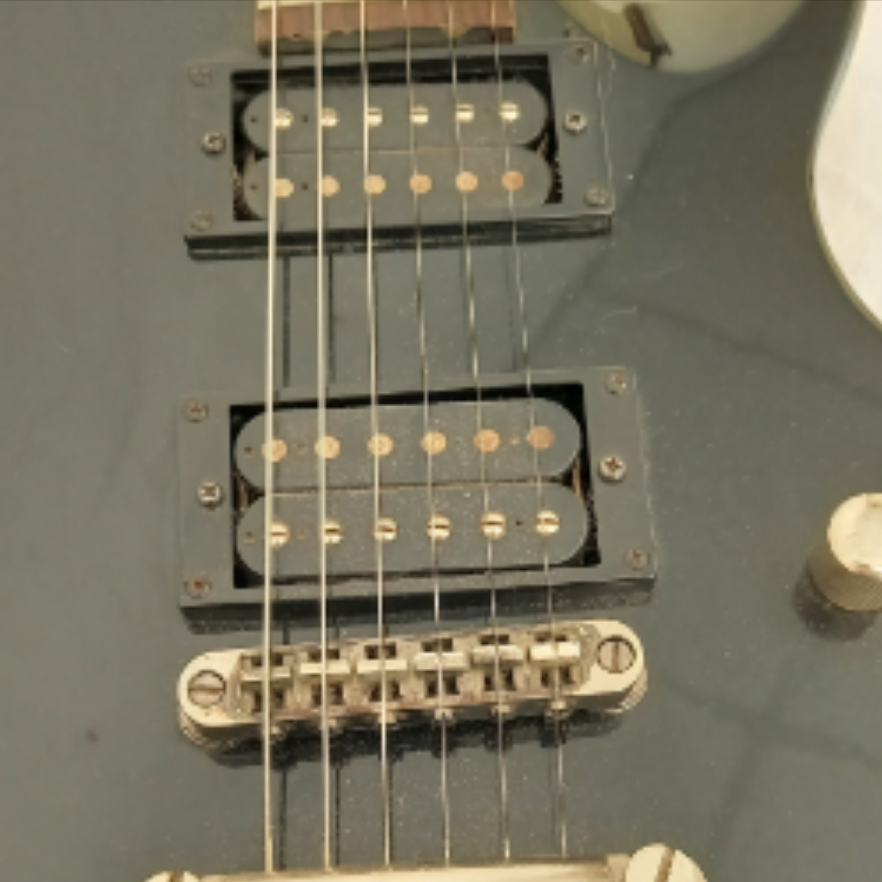 Voir photo 12 de Guitare électrique LTD - EC -10. Guitare électrique LTD - EC -10. Bon état - Vue 12 -