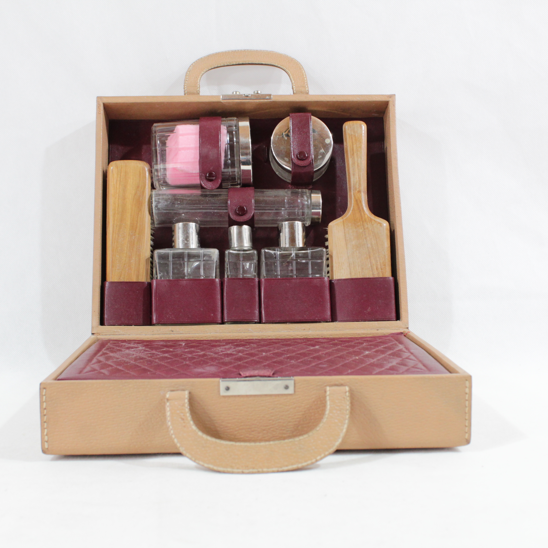Ancienne Mallette de toilette  État correct - Vue 2 - 