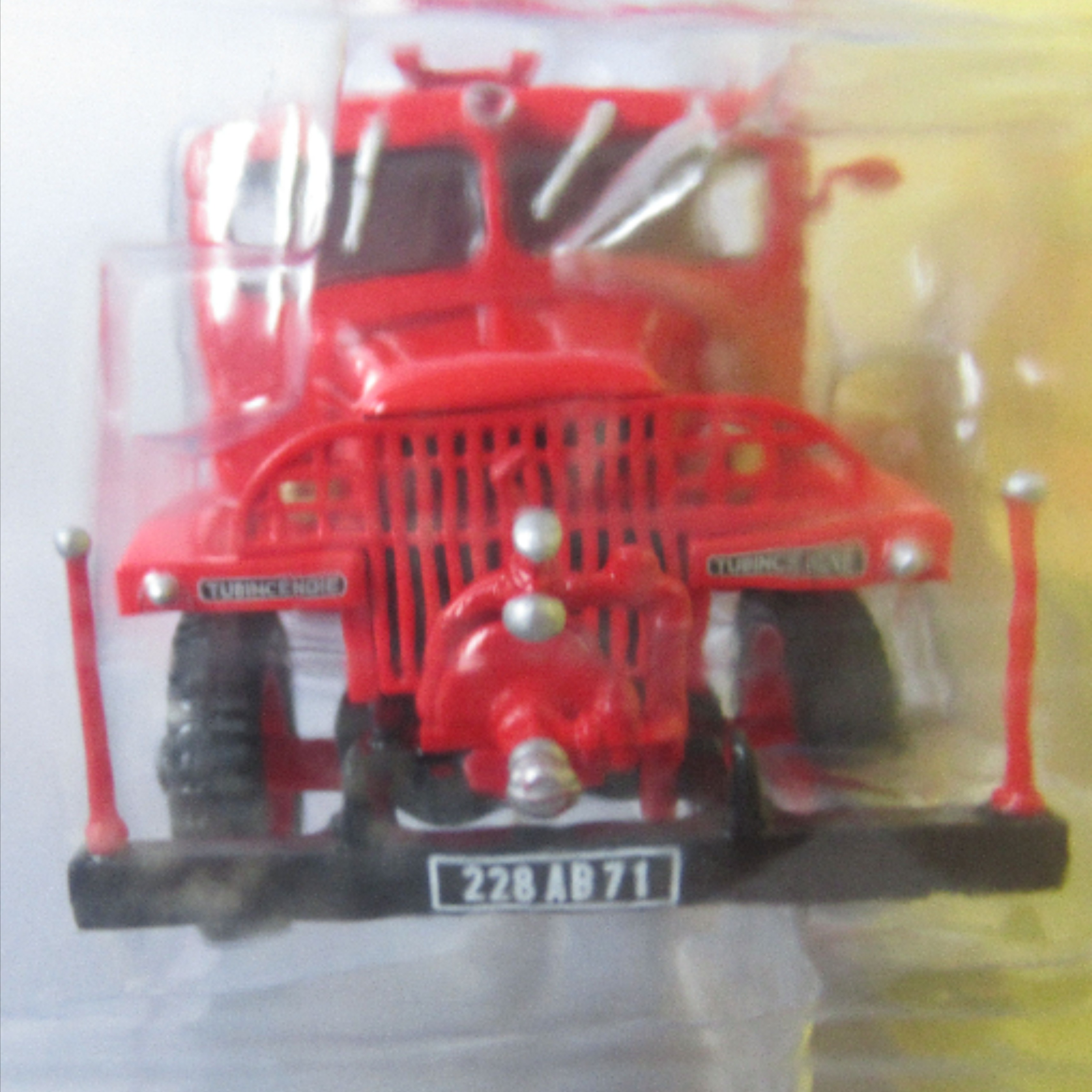 Modèle réduit Camion de Pompiers "Camion Citerne d'Incendie (CCI) Tubincendie sur GMC CCKW 353 avec Pompe à l'Avant", échelle 1/43 Comme neuf - Vue 3 - 