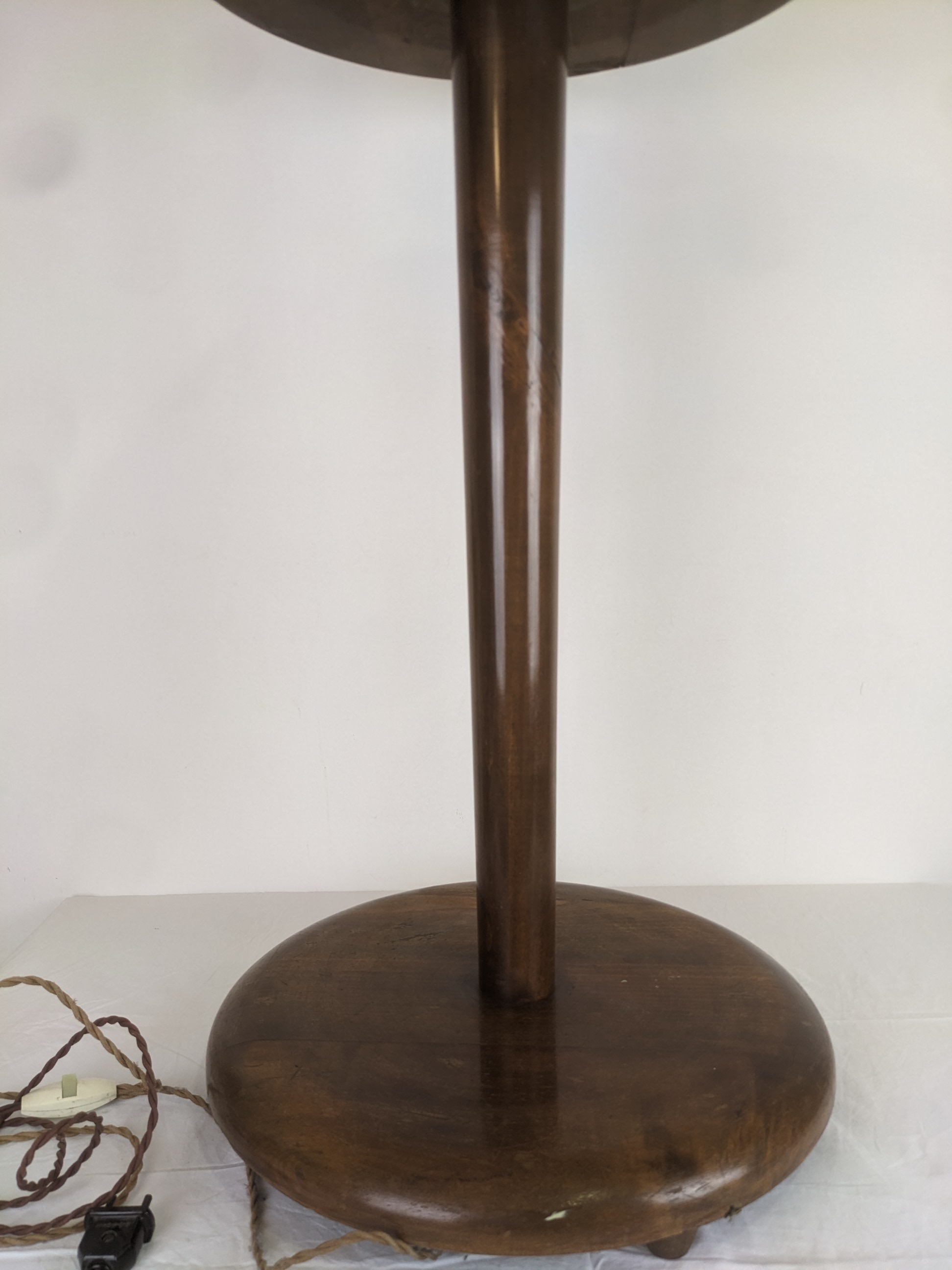 Pied de lampe en bois - Photo 2