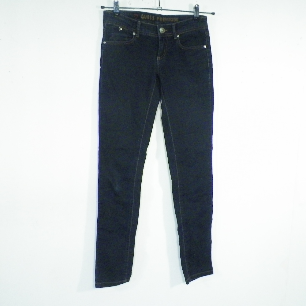Jean's Femme Bleu Brut GUESS T 36. Bon état -  reconditionné disponible sur Label Emmaüs