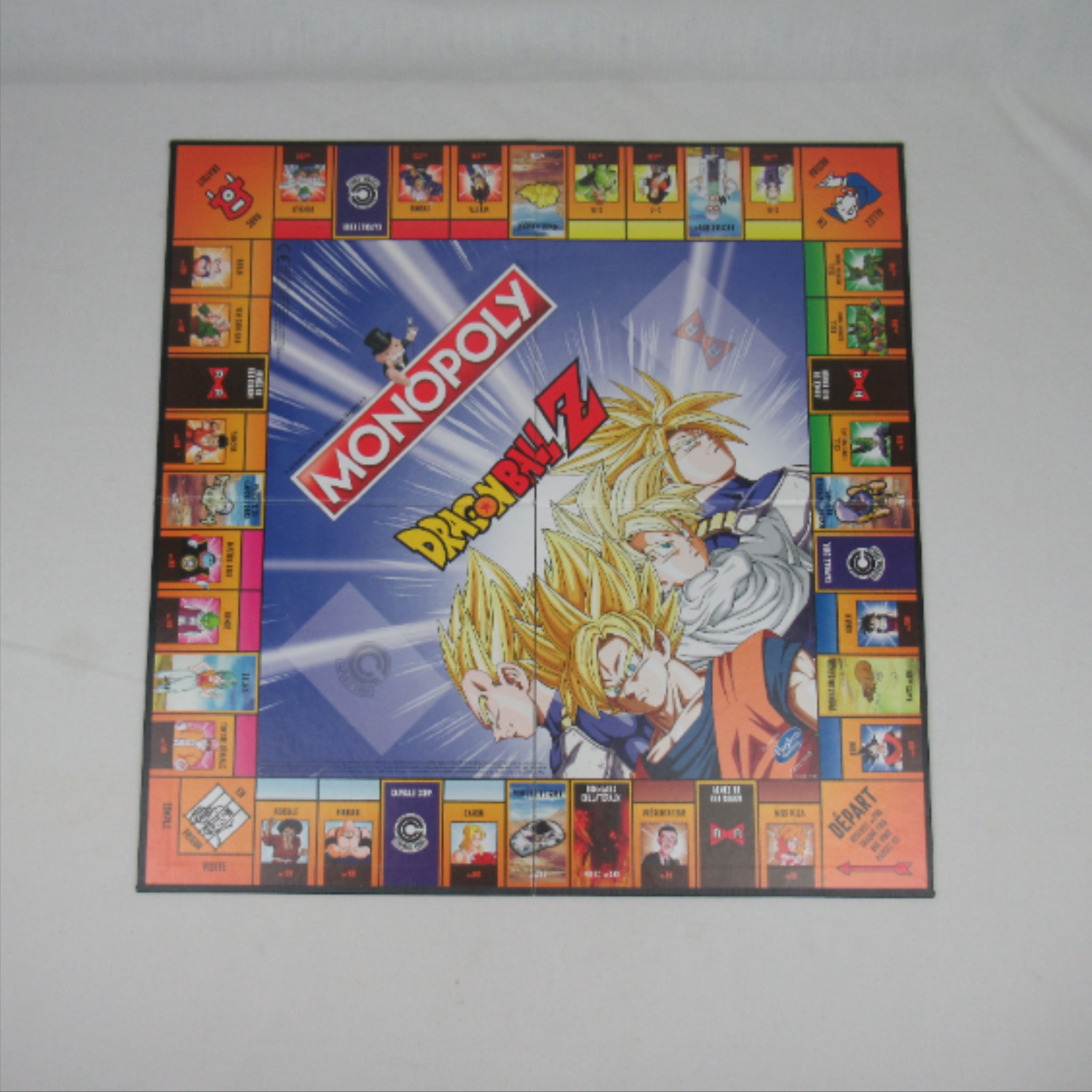 Voir photo 4 de Monopoly Dragon Ball Z Monopoly Dragon Ball Z Bon état - Vue 4 -