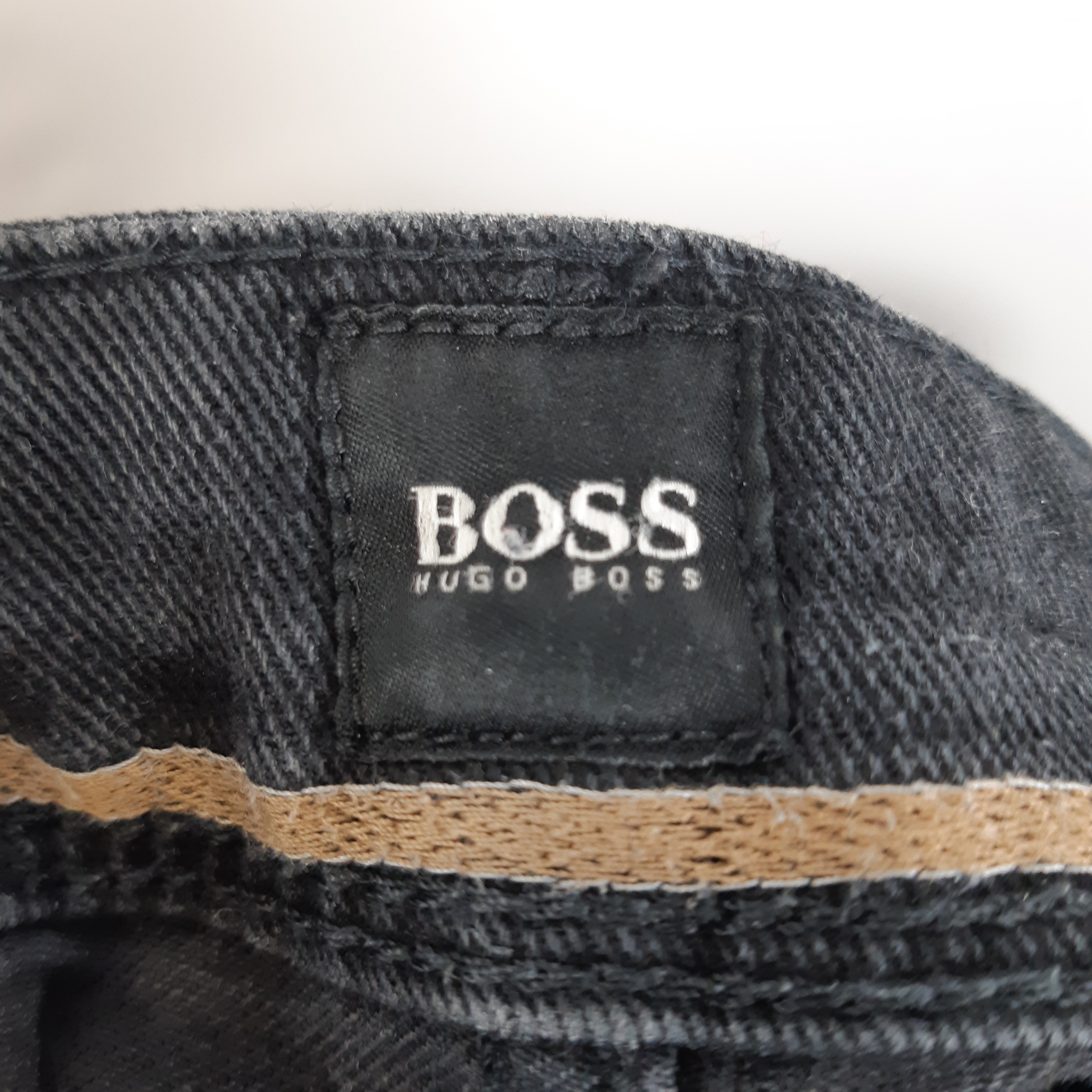 Voir photo 6 de Boss - Jean coton noir shoot - Taille 46 Longueur 104 Boss - Jean coton noir shoot - Taille 46 Longueur 104 - Vue 6 -