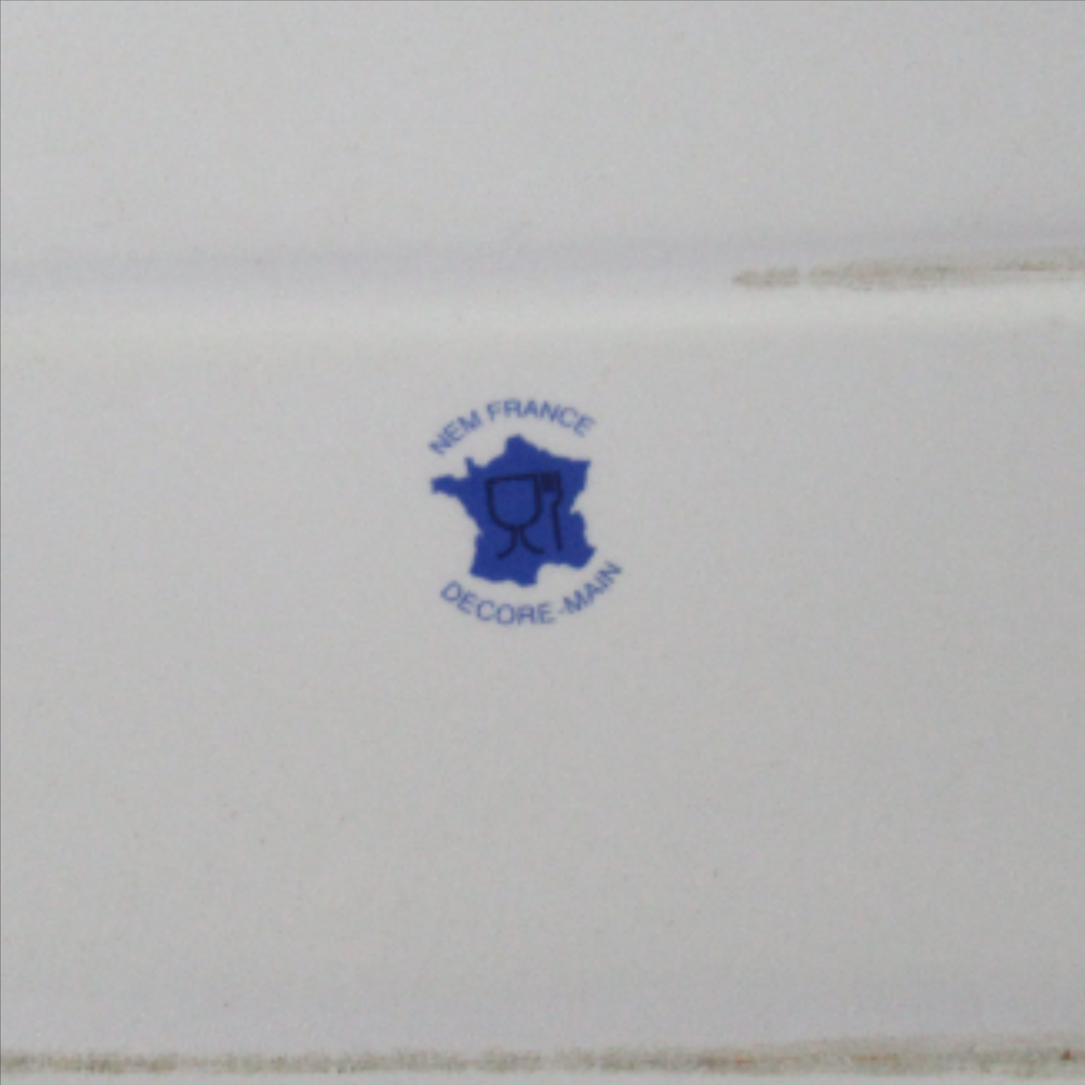 Voir photo 3 de Plat à cake souvenir "Dieulouard" Nem France Plat à cake souvenir "Dieulouard" Nem France Très bon état - Vue 3 -