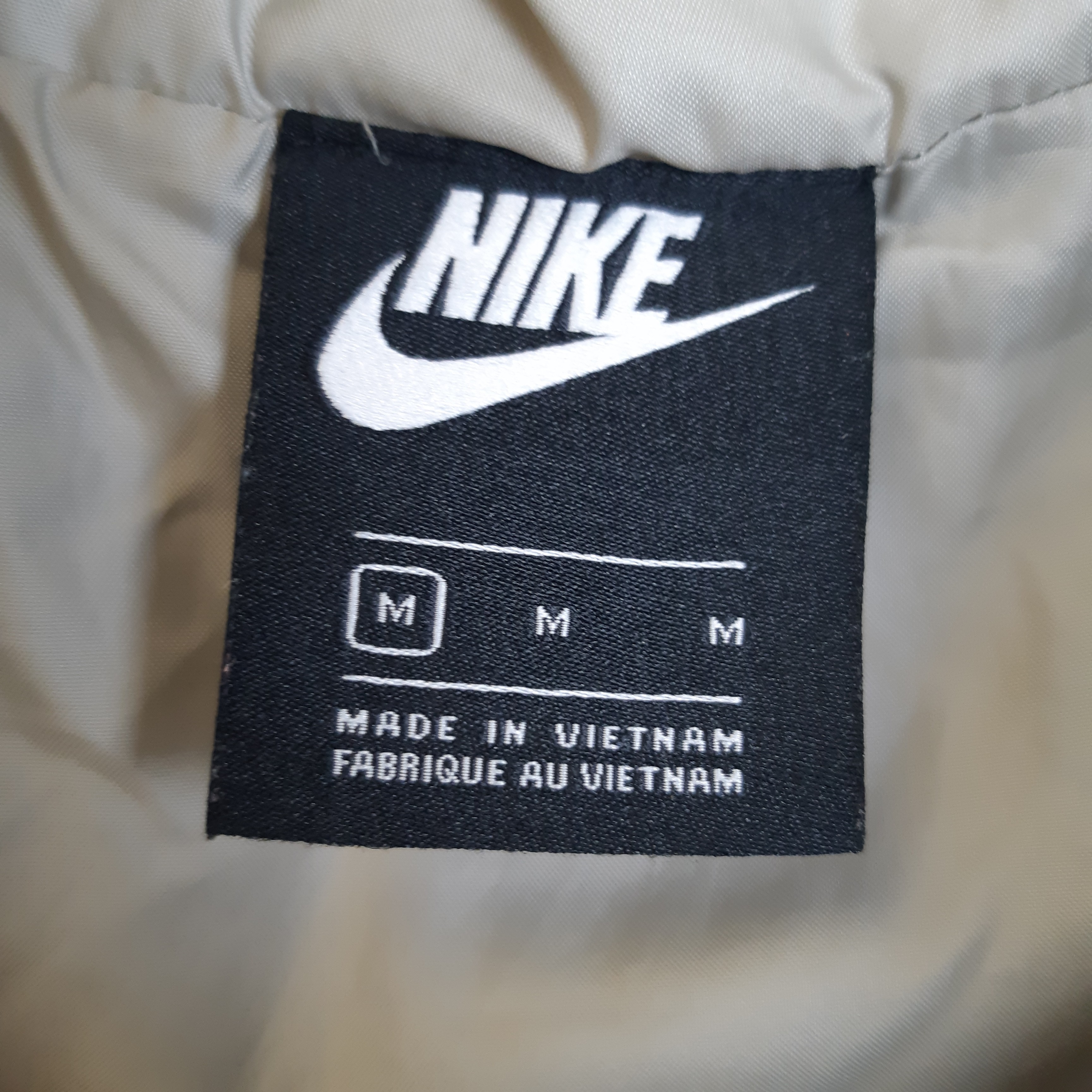 Nike - Doudoune capuche beige polyester - Taille M Très bon état - Vue 4 - 
