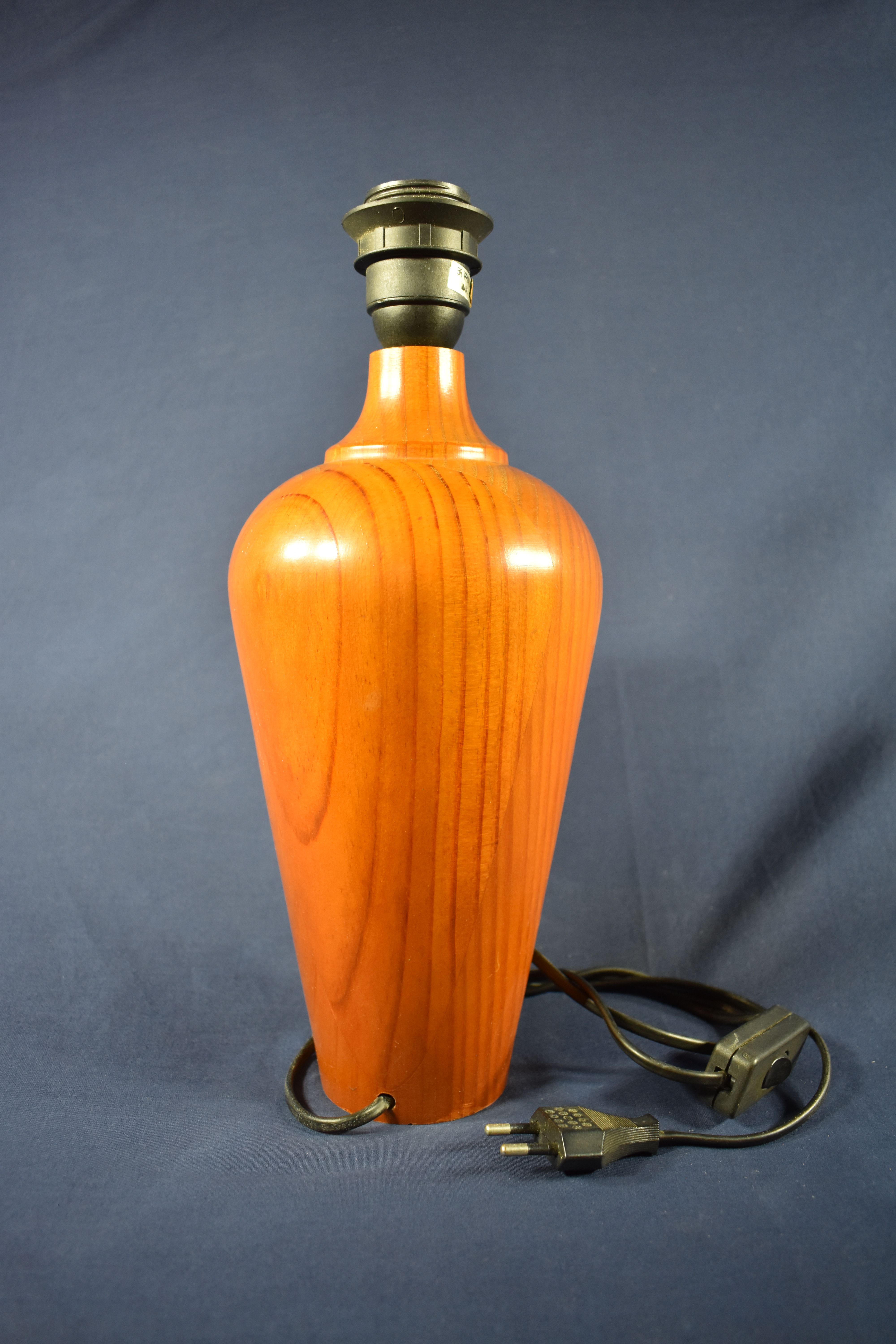 Pied de lampe en bois, ligne épurée ( hauteur 30 cm diamètre 14 cm ) - Photo 2