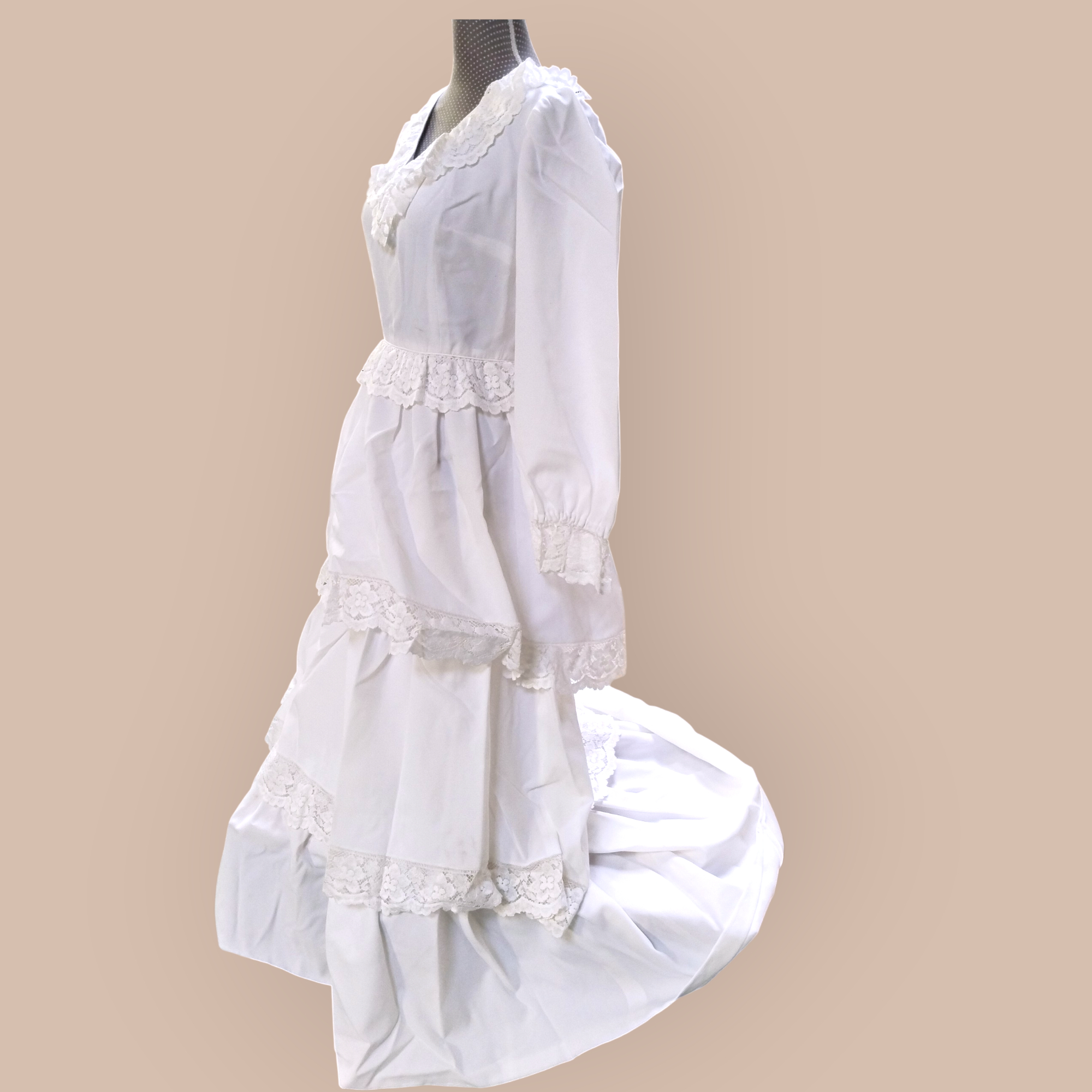 Voir photo 5 de Robe de mariée Vintage Robe de mariée Vintage État correct - Vue 5 -
