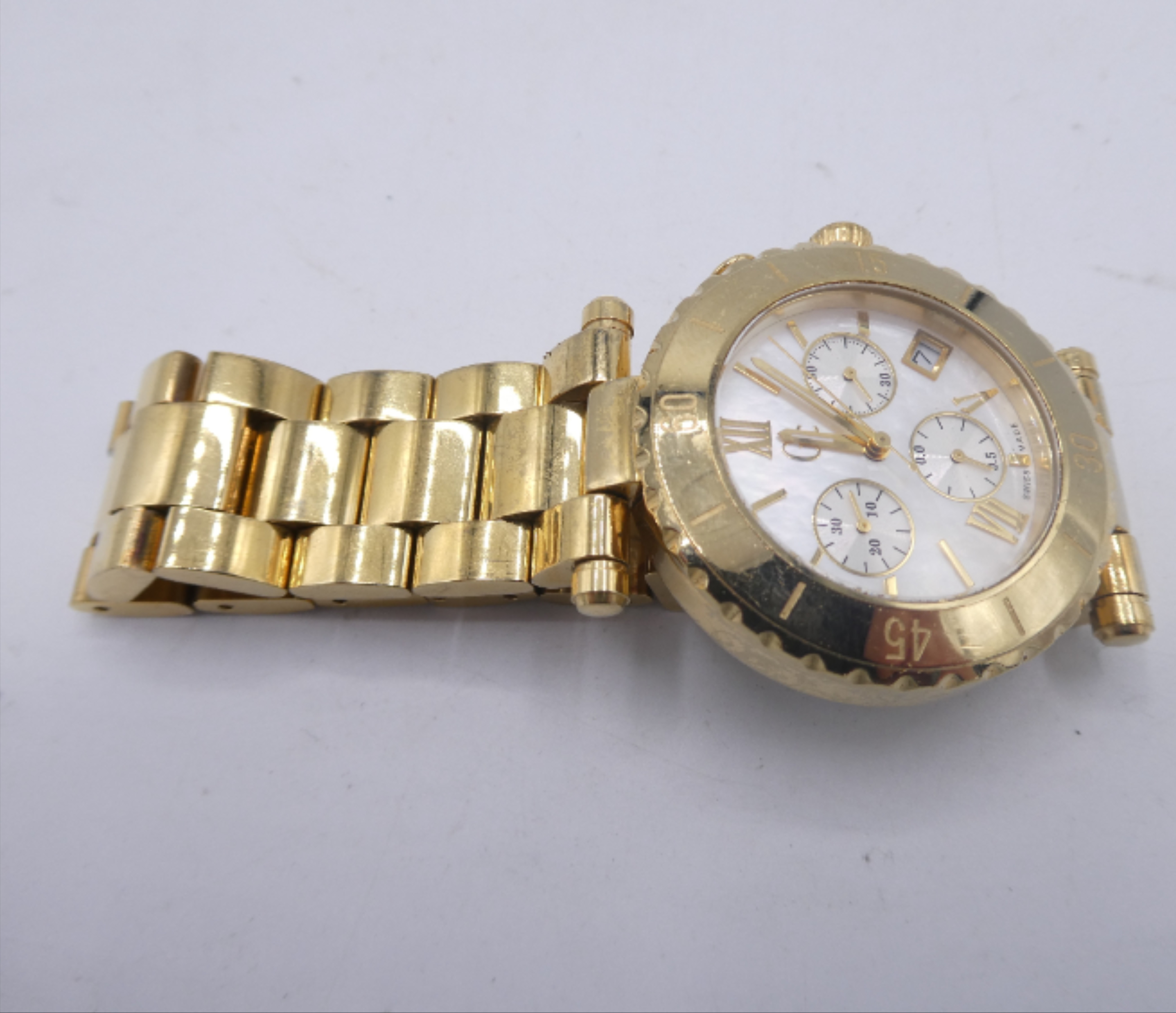 Guess Collection - Montre en acier doré - Photo 1