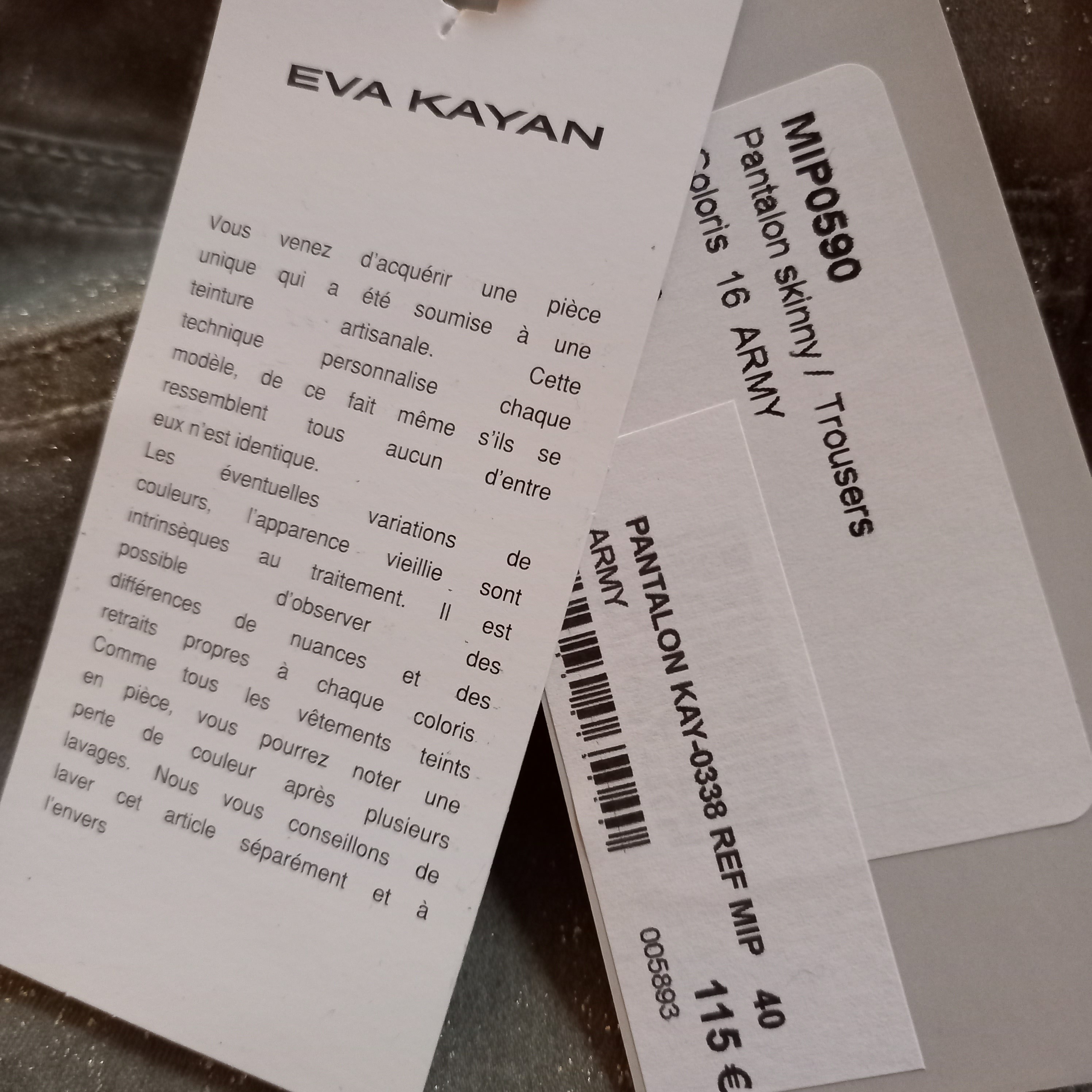 Voir photo 5 de Pantalon jean femme "Eva Kayan" Pantalon jean femme "Eva Kayan" Comme neuf - Vue 5 -