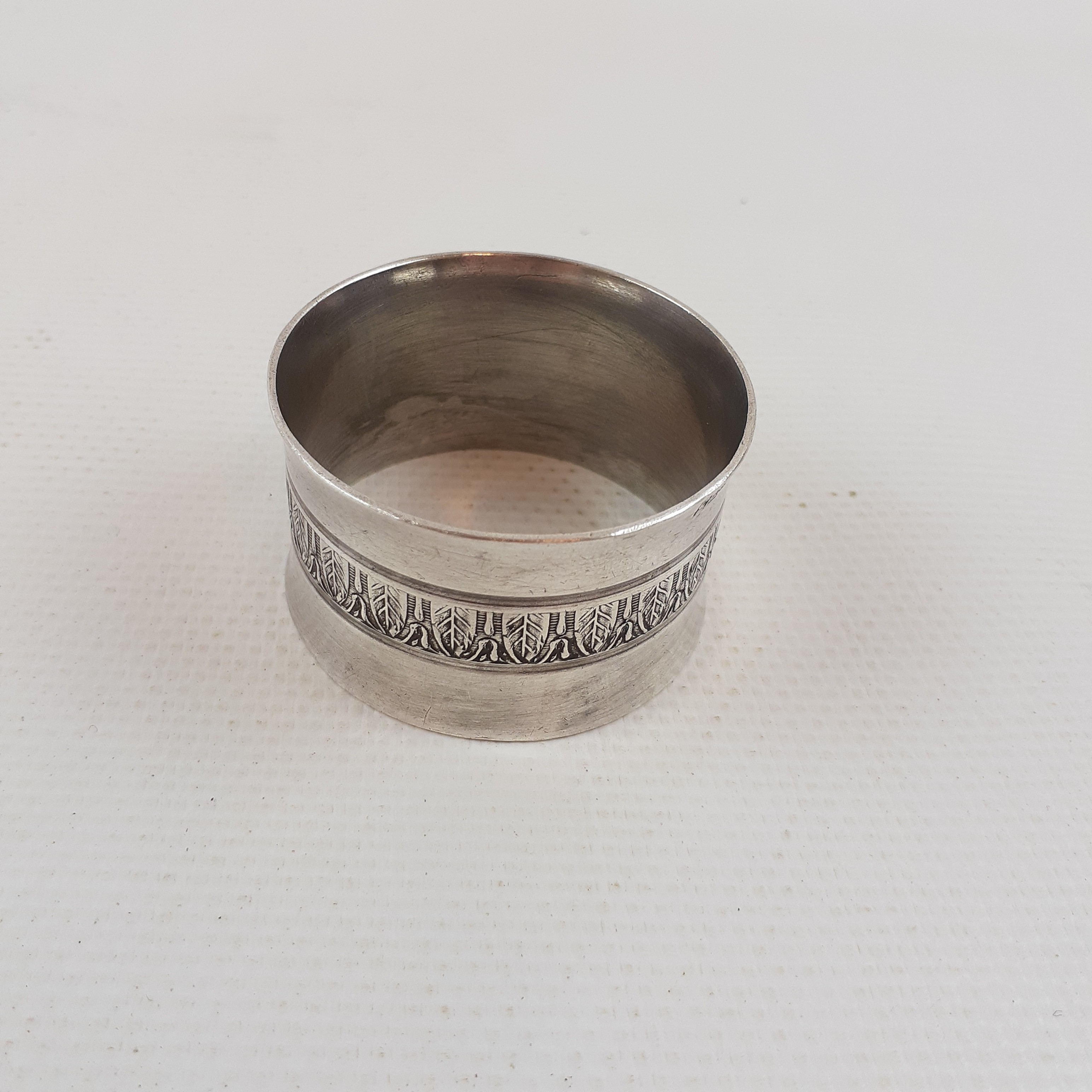 Rond de serviette en métal argenté Très bon état - Vue 6 - 