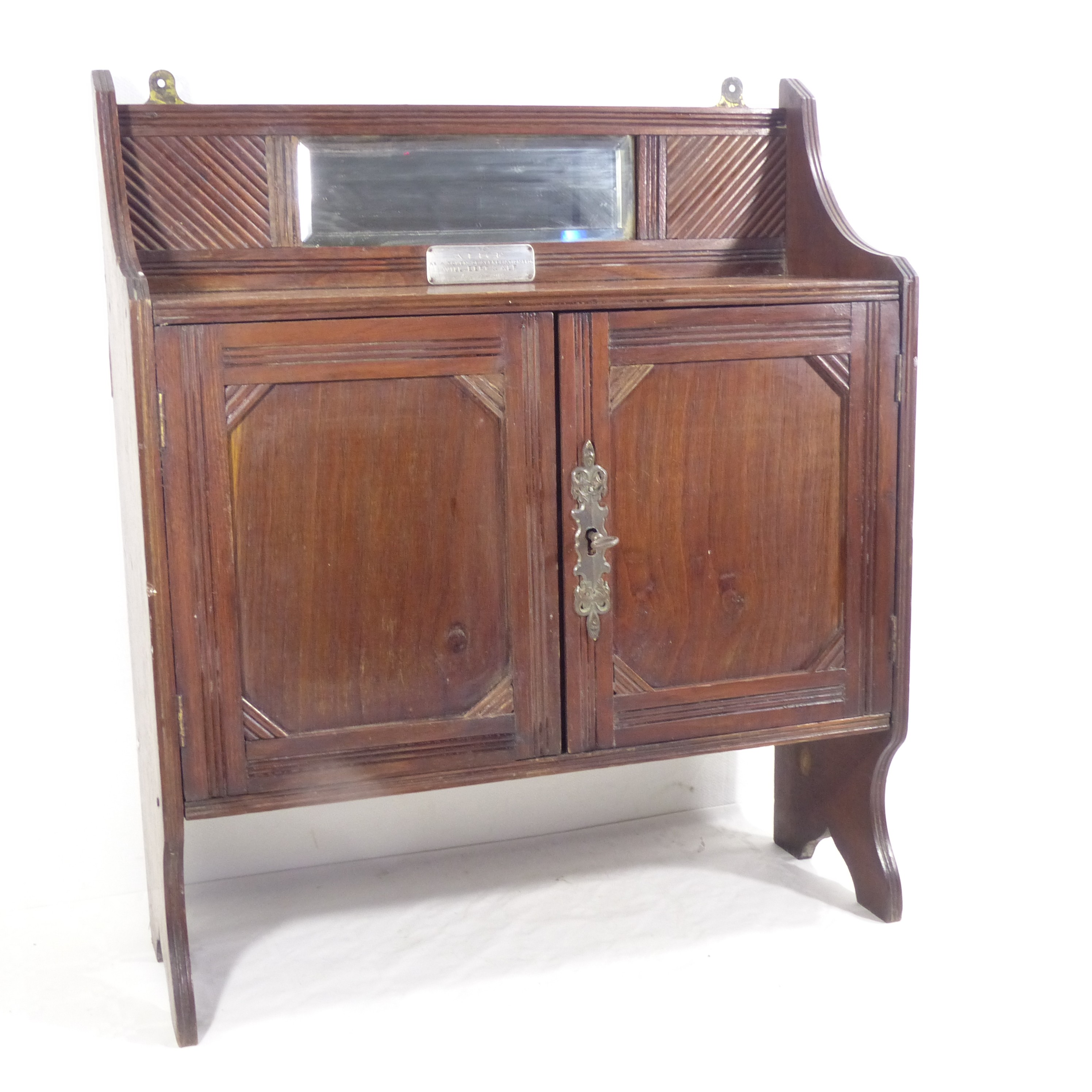 Jeu en bois / Petite armoire de poupée vintage - Signé Will BERT & ALF - Photo 4