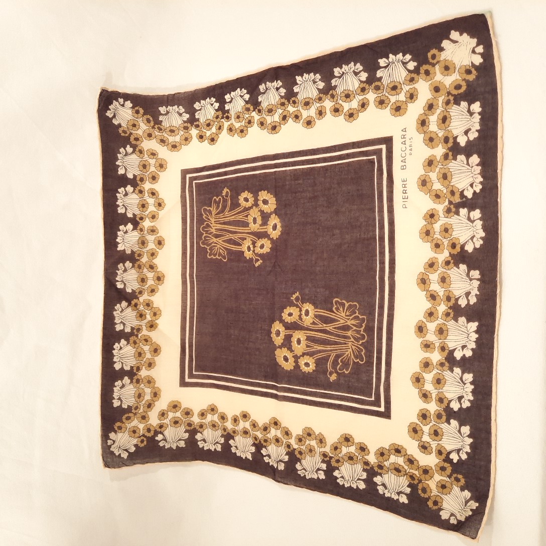 Voir photo 4 de Lot de 3 pochettes assorties coton fleuri Lot de 3 pochettes assorties coton fleuri Comme neuf - Vue 4 -