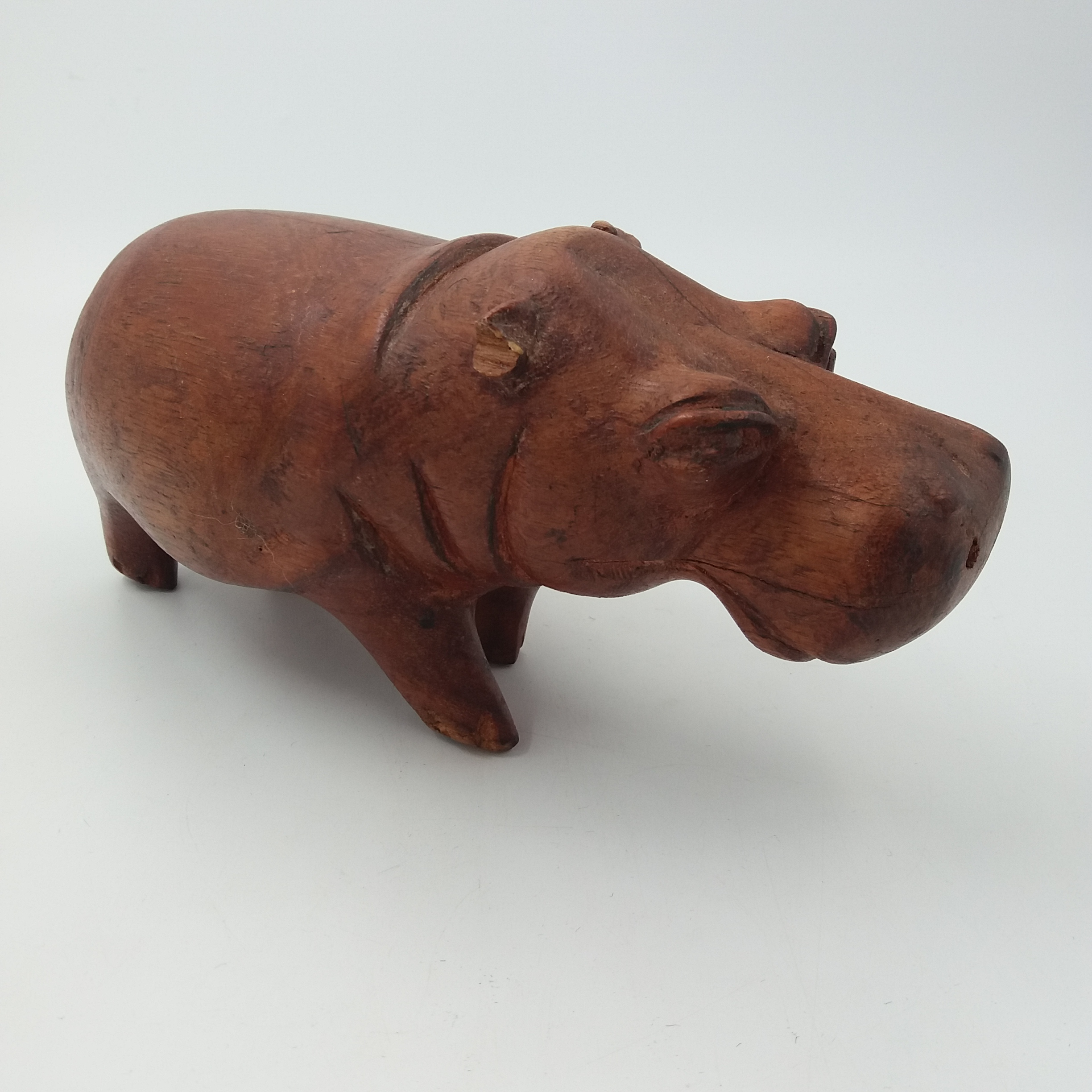 Sculpture d’hippopotame en bois artisanat - Photo 1