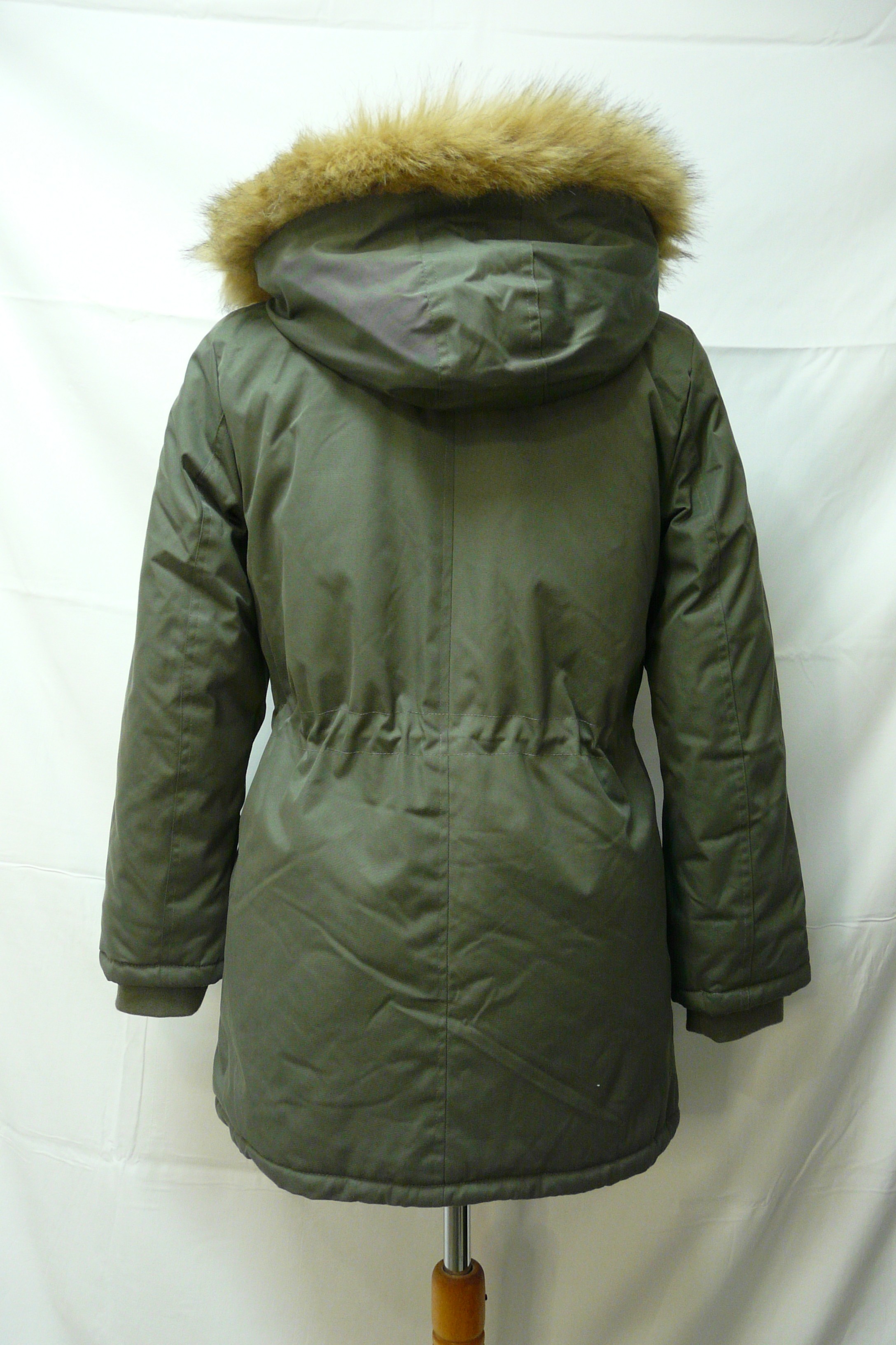 E65 - Parka mi-longue - Gémo - Âge 16 ans - Photo 1
