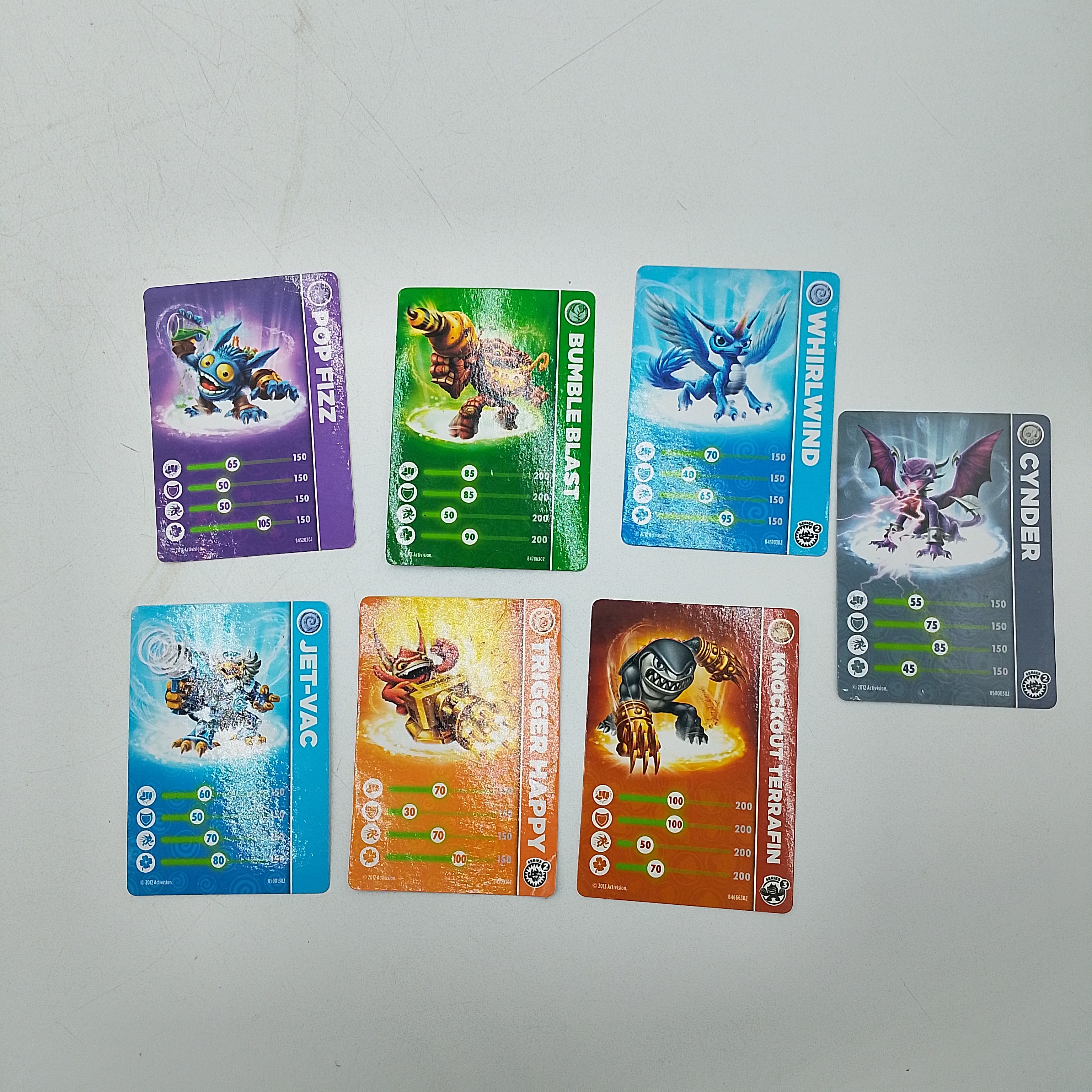 Voir photo 6 de Coffret Skylanders Giants Wii + Portail + 14 figurines dont Dark Spyro Coffret Skylanders Giants Wii + Portail + 14 figurines dont Dark Spyro Bon état - Vue 6 -