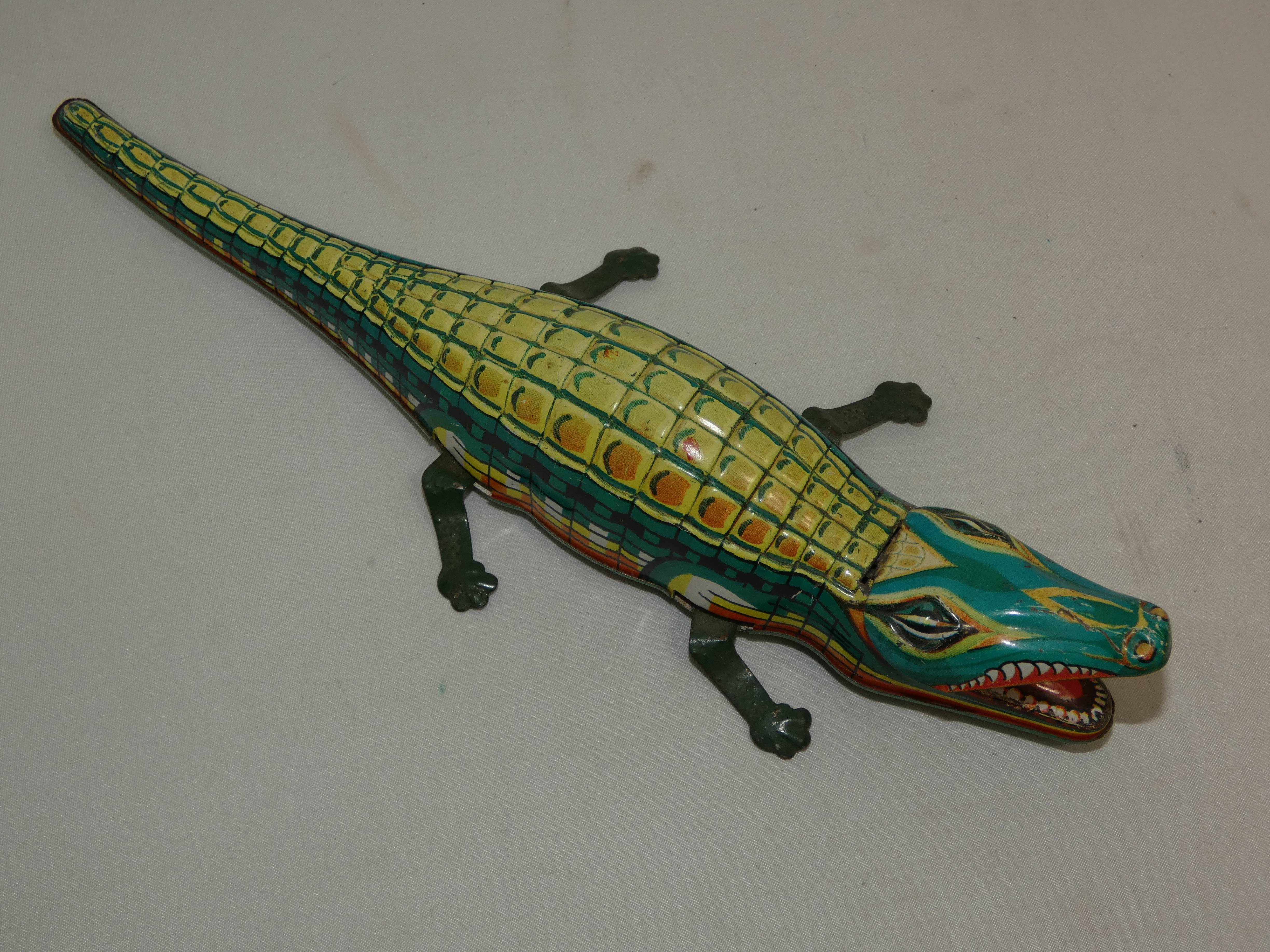 Ancien jouet crocodile en métal à friction BLIC - Photo 3