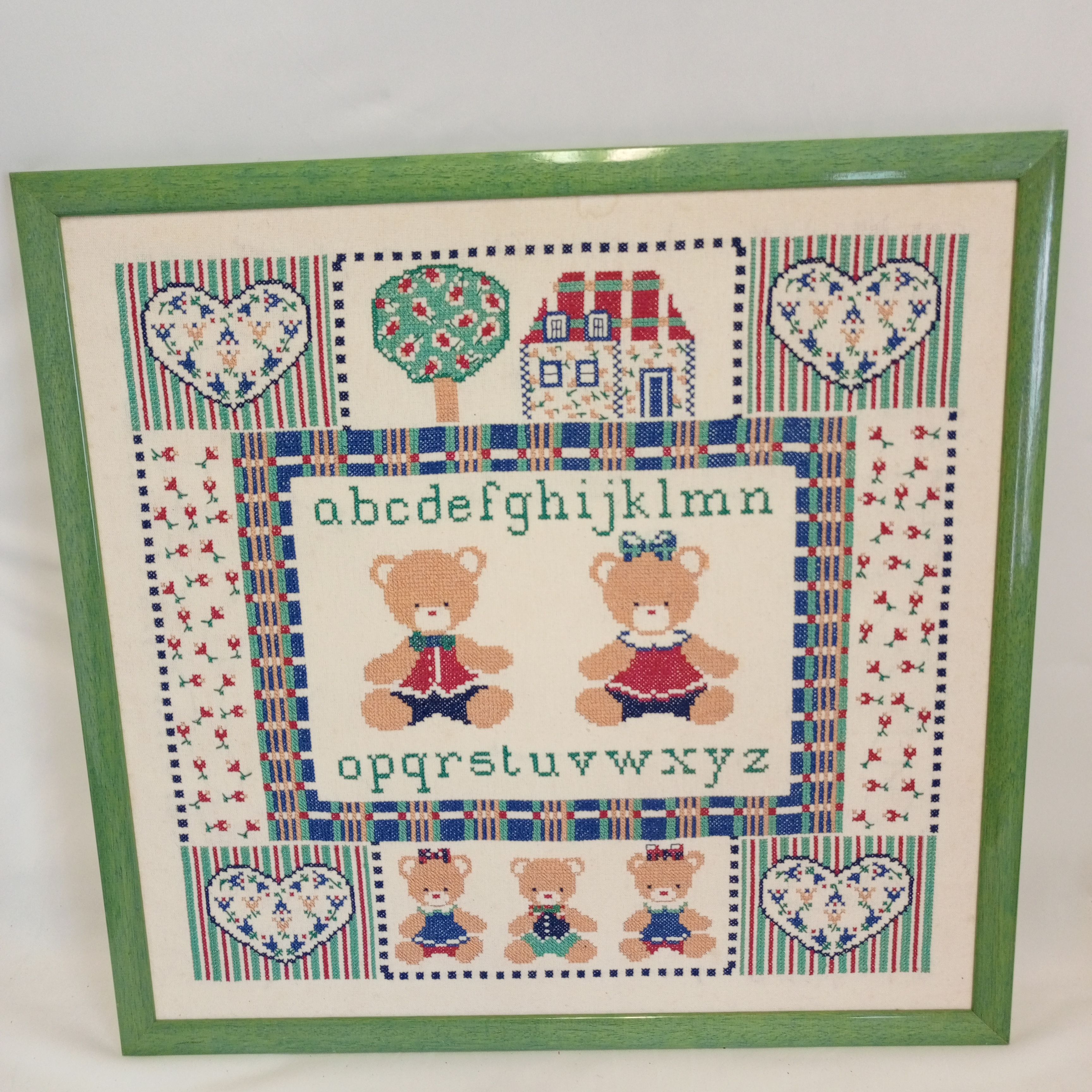 Ancienne Broderie Point de Croix - État correct sur Label Emmaüs