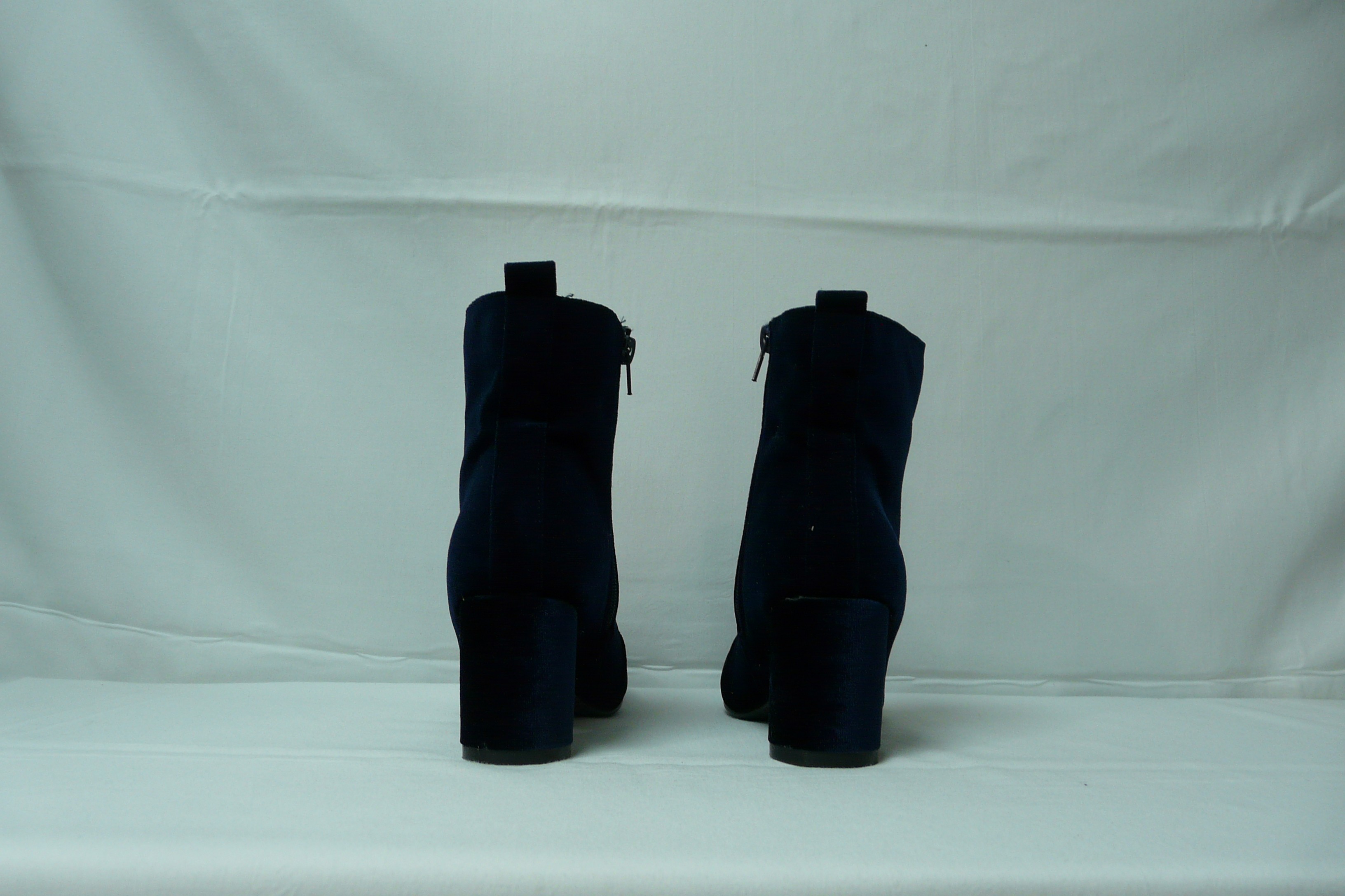 C73 - Bottines en velours - Kiabi - Pointure 38 - Photo 2