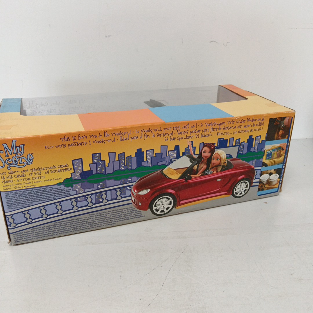 Voir photo 2 de Barbie My Scene My Ride Voiture bleue Cabriolet 2002 Barbie My Scene My Ride Voiture bleue Cabriolet 2002 - Vue 2 -