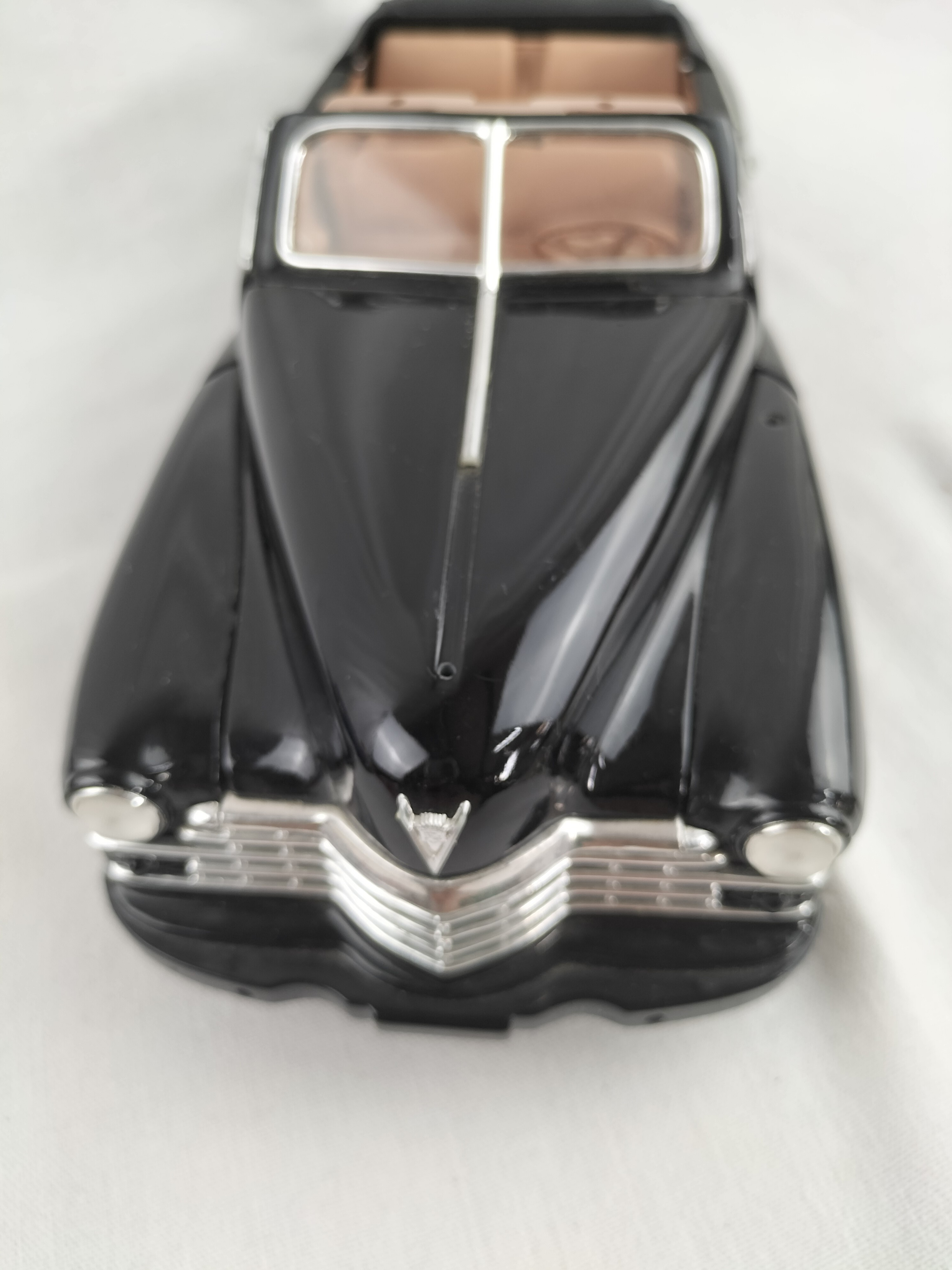 Voir photo 67 de Lot de 8 voitures miniatures de collection – Ferrari, Porsche, Mustang, Cadillac, Corvette Lot de 8 voitures miniatures de collection – Ferrari, Porsche, Mustang, Cadillac, Corvette Bon état - Vue 67 -