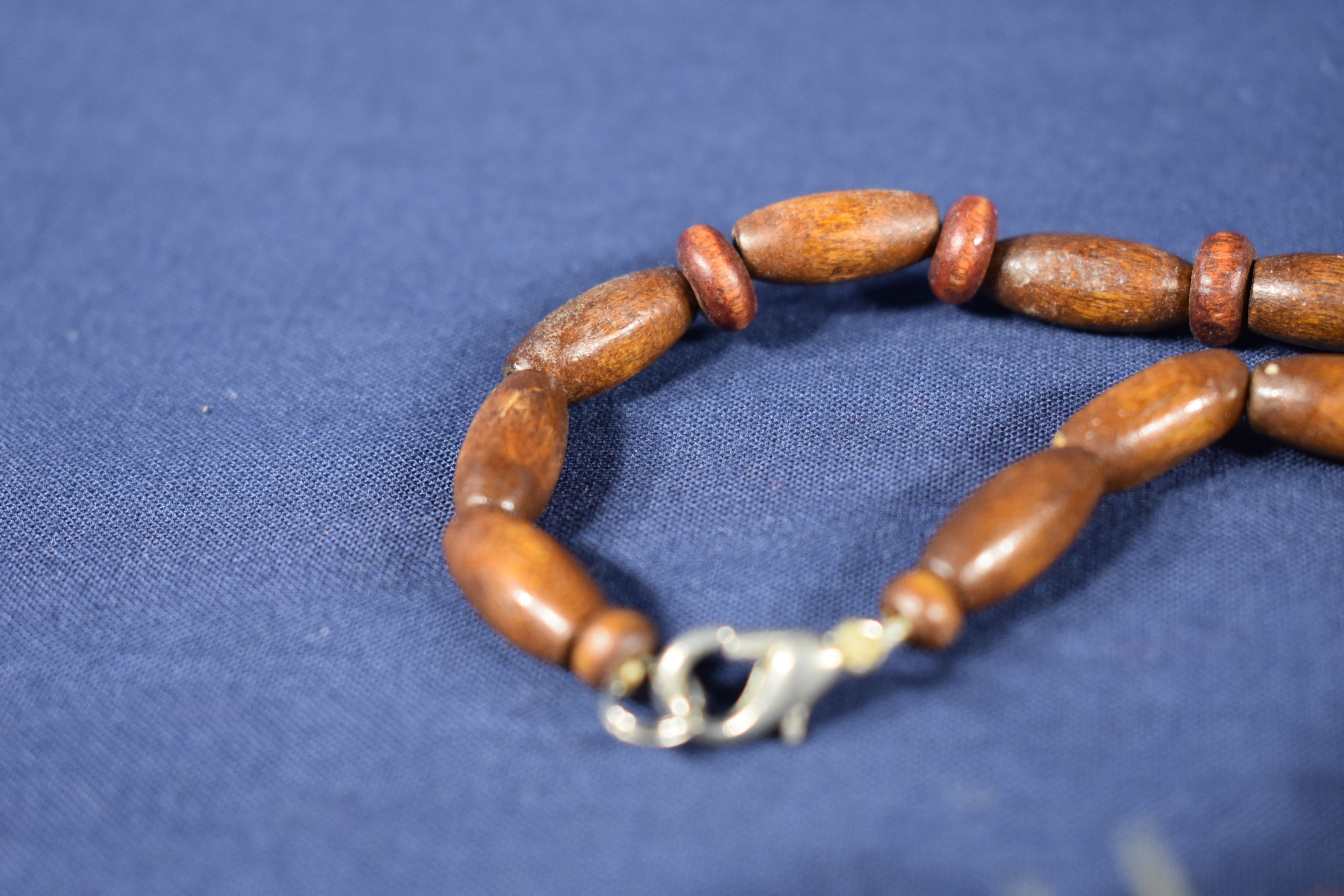 Collier ethnique " vintage ", longueur 70 cm. Bon état - Vue 5 - 