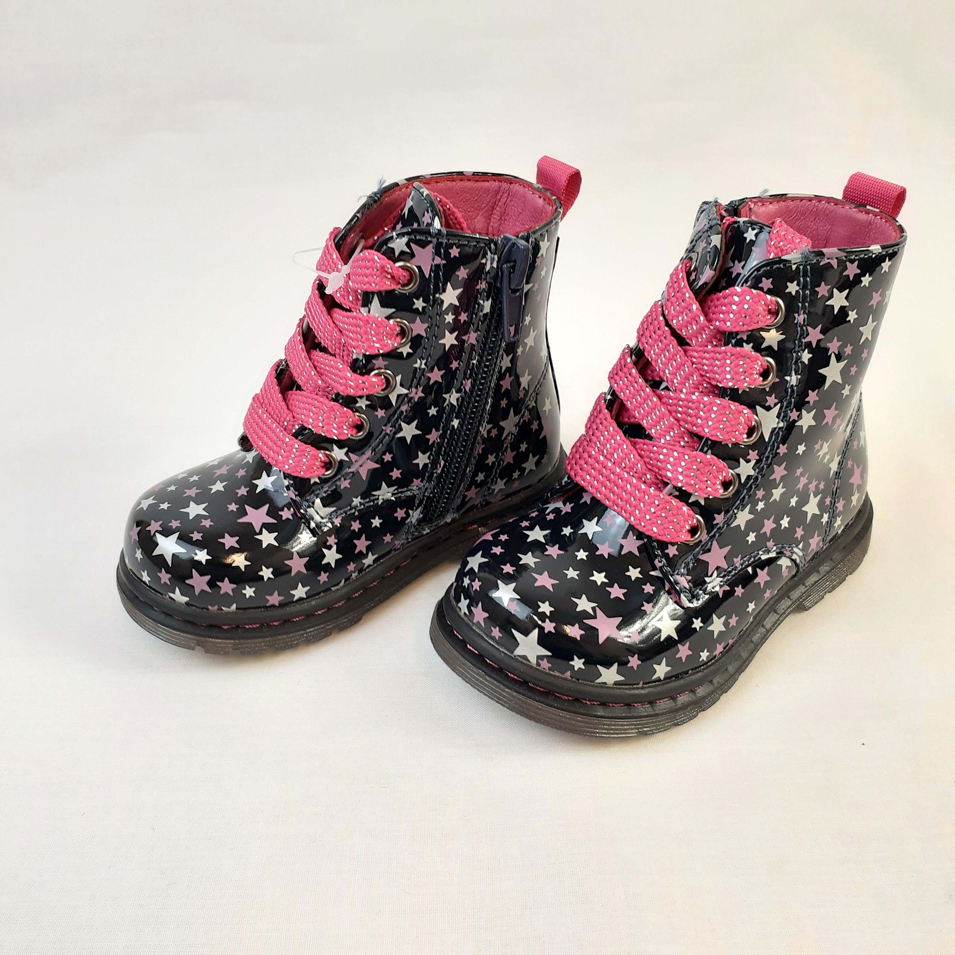 Voir photo 3 de Bottines à lacet style rock et chic 21 Bottines à lacet style rock et chic 21 Comme neuf - Vue 3 -