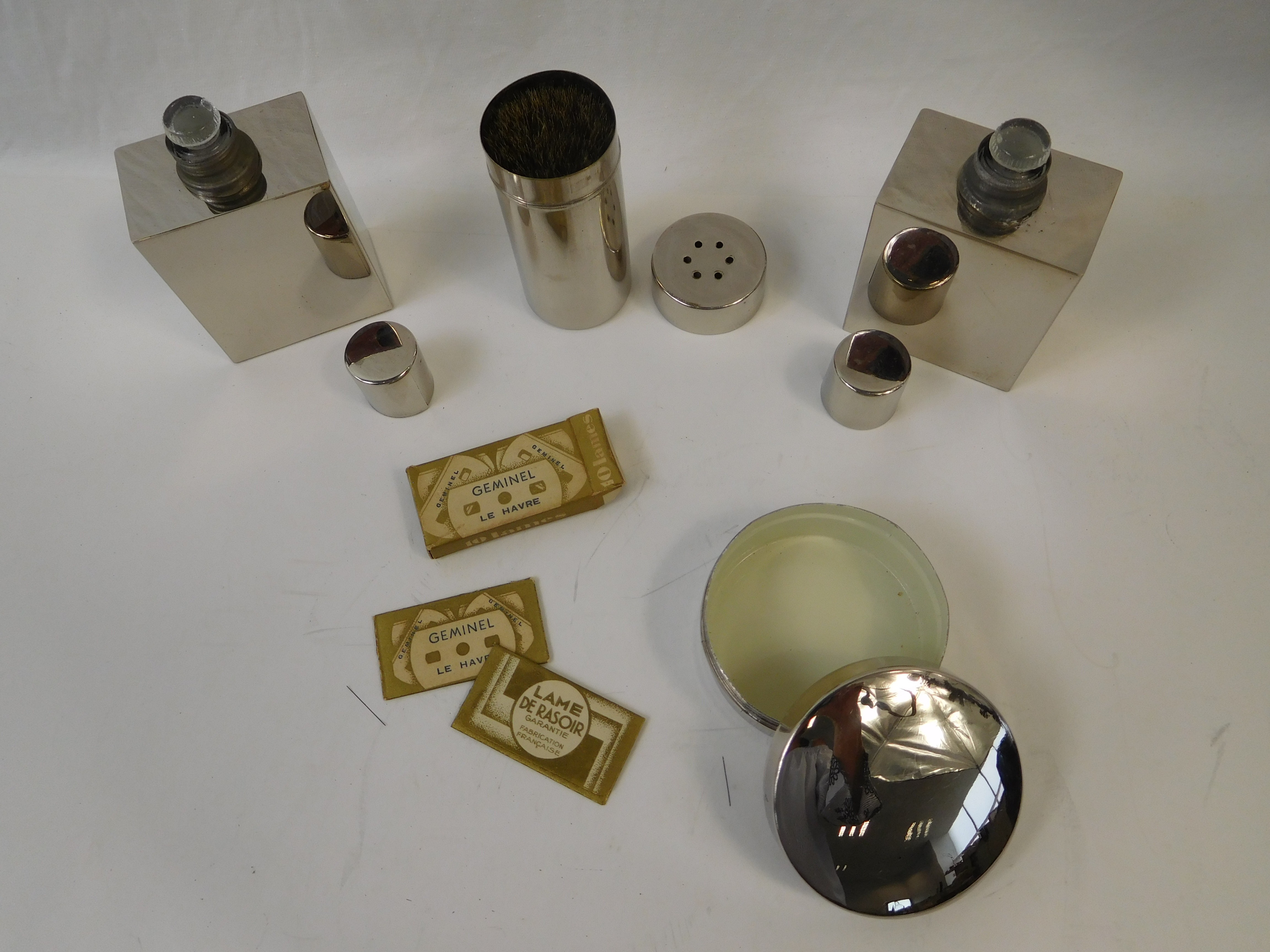 Ensemble De Toilette Vintage Cuir / Métal Argenté - Complet Et Élégant°° - Photo 7