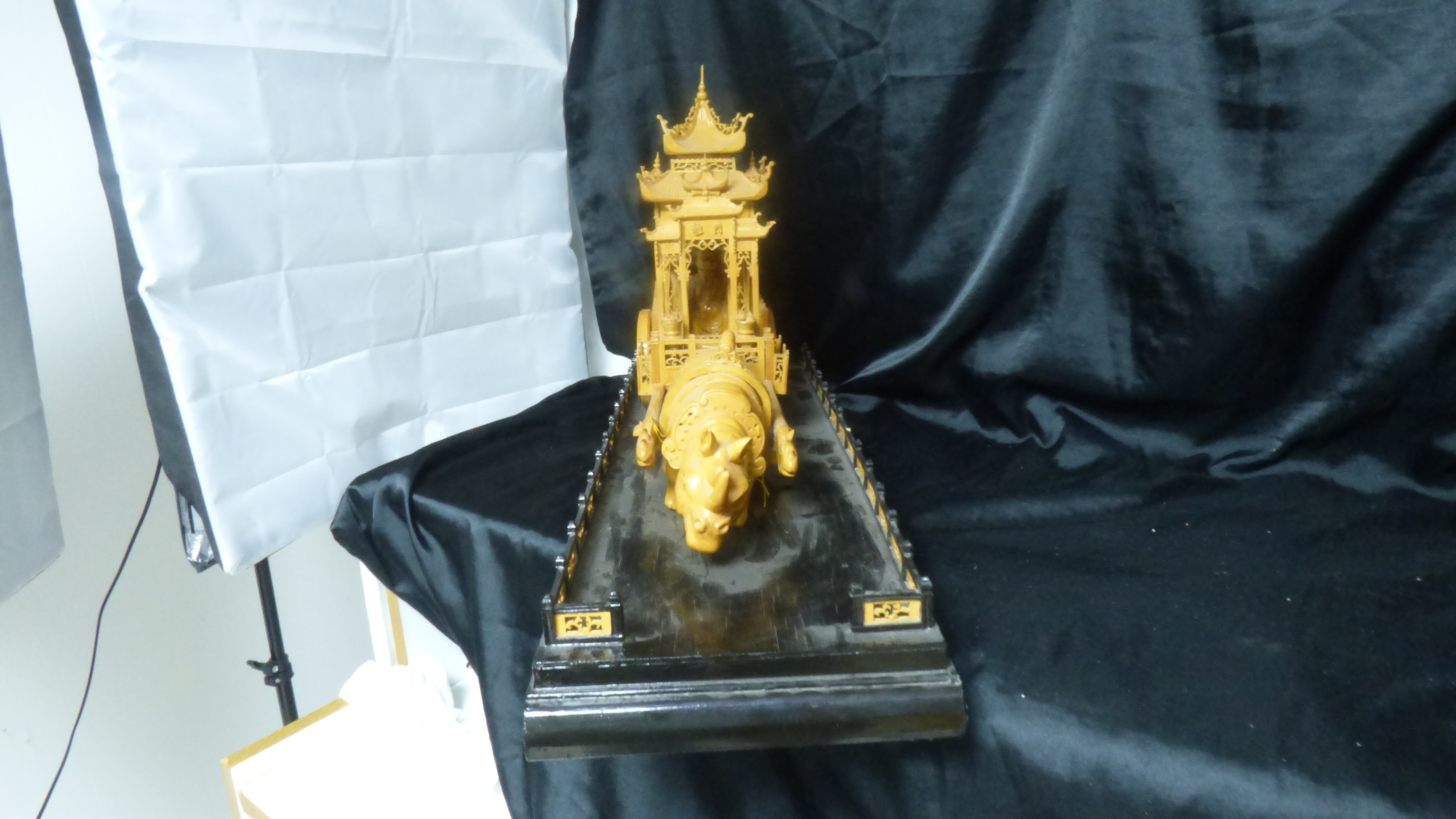 Diorama Chinois Rhinocéros tirant une calèche d'empereur - Photo 28