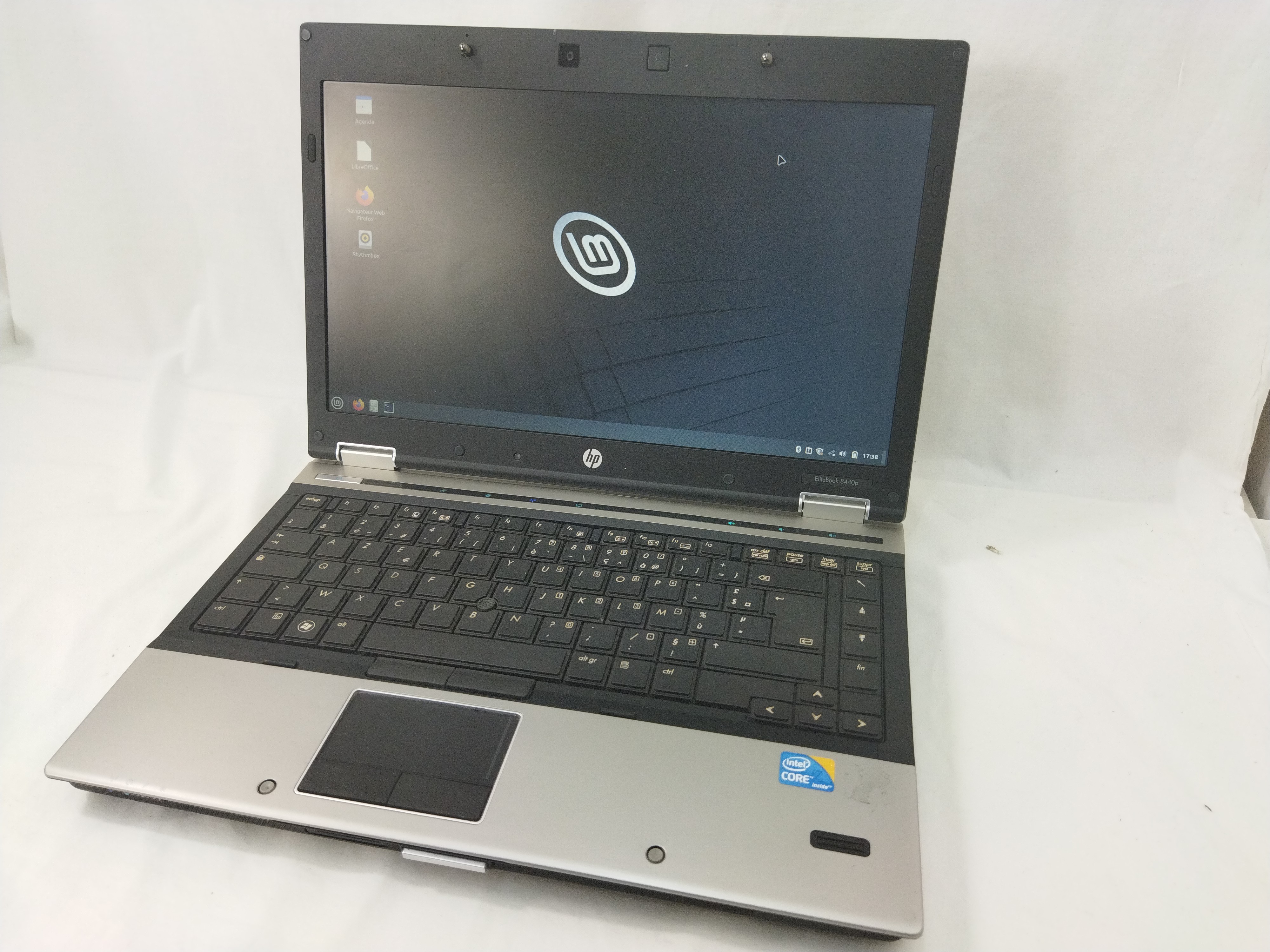 Pc Portable HP EliteBook 320Go et 6Go RAM sous OS Linux Mint-open source reconditionné - Image 2