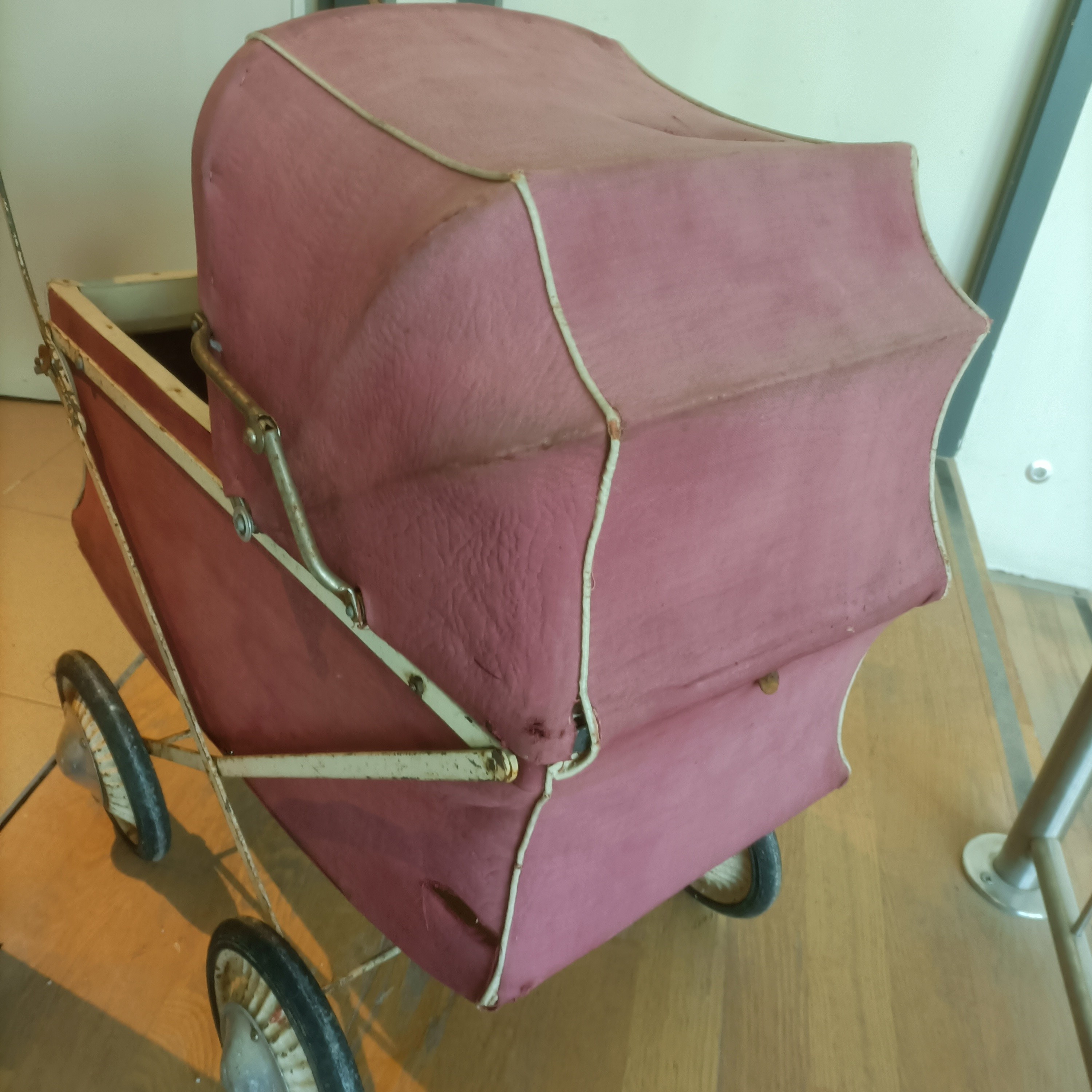 Landau pour poupée de 1950 État correct - Vue 15 - 