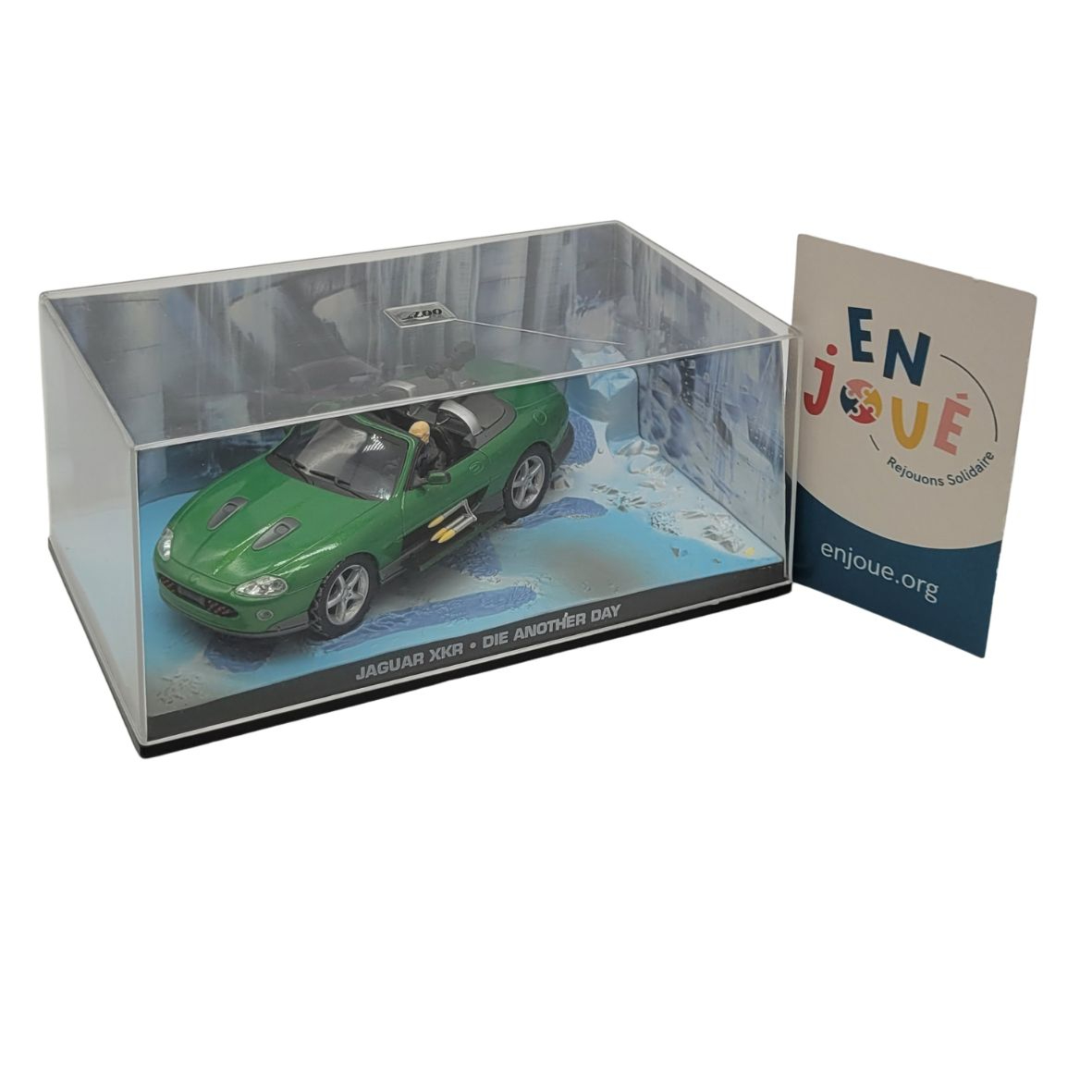 Voir photo 2 de Voiture Miniature de Collection Jaguar XKR - James Bond 007 - A partir de 14 ans. Voiture Miniature de Collection Jaguar XKR - James Bond 007 - A partir de 14 ans. - Vue 2 -