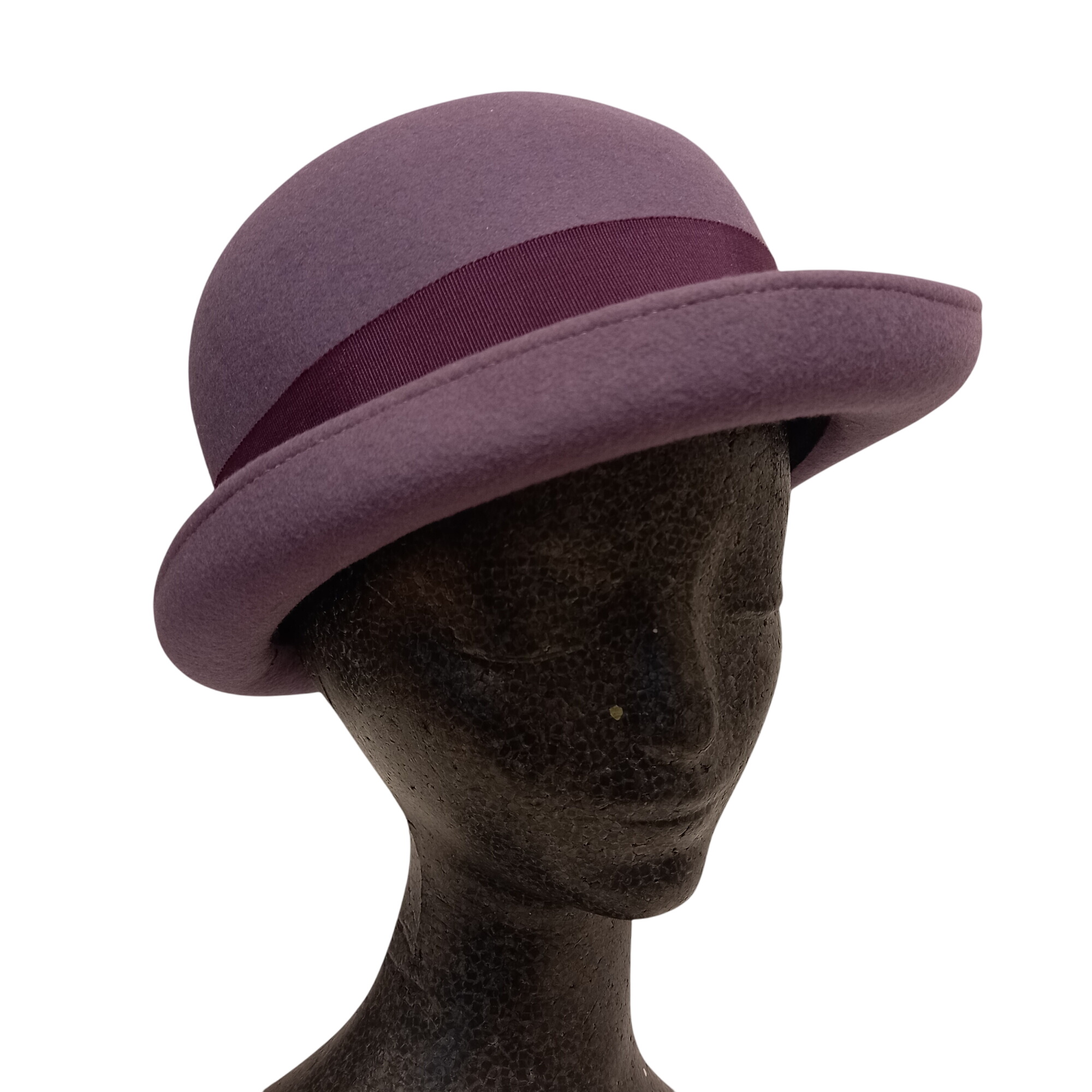 Acheter Chapeau violine tour de tête 54 cm Très bon état - 15,00 € Chapeau violine tour de tête 54 cm Très bon état - reconditionné disponible sur Label Emmaüs