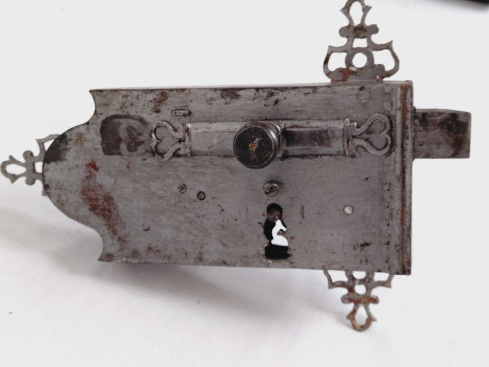Ancienne serrure de porte d'entrée en fer forgé 18ème - Photo 7
