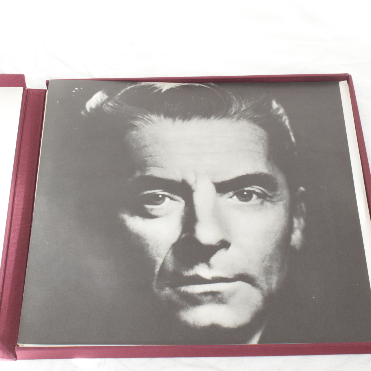 Voir photo 2 de Coffret vinyles de Beethoven 8ᵉ symphonie Coffret vinyles de Beethoven 8ᵉ symphonie Très bon état - Vue 2 -