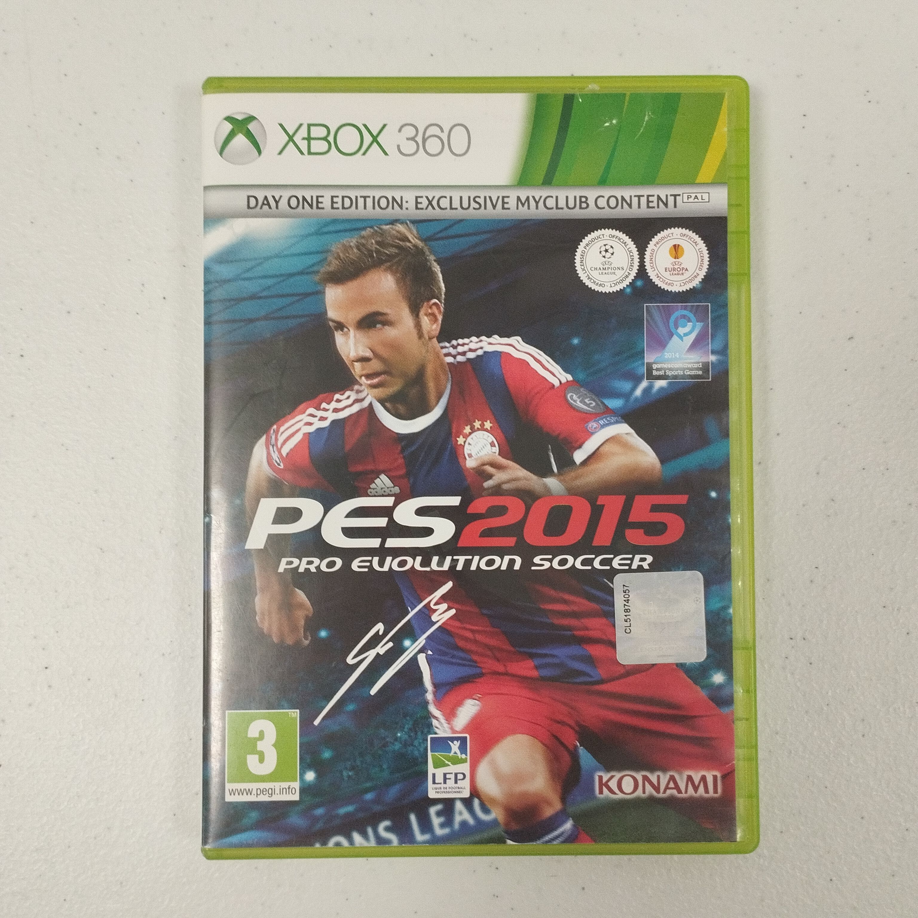 Voir photo 4 de Lot de 3 jeux XBOX 360 : Les Sims 3 /PES 2015 / Skate 3 Lot de 3 jeux XBOX 360 : Les Sims 3 /PES 2015 / Skate 3 Bon état - Vue 4 -