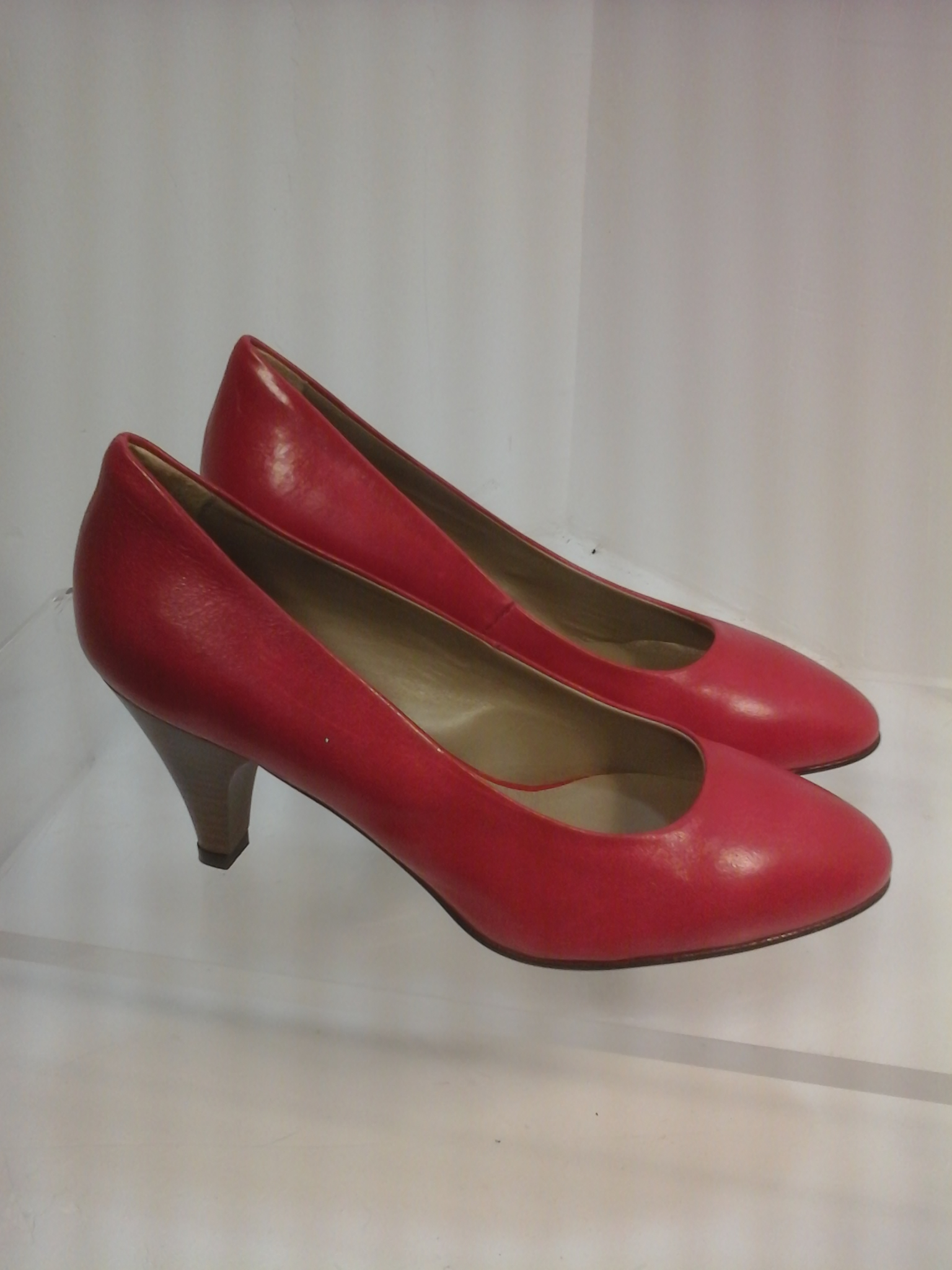 Escarpins modèle Manala marque Noë - Photo 2