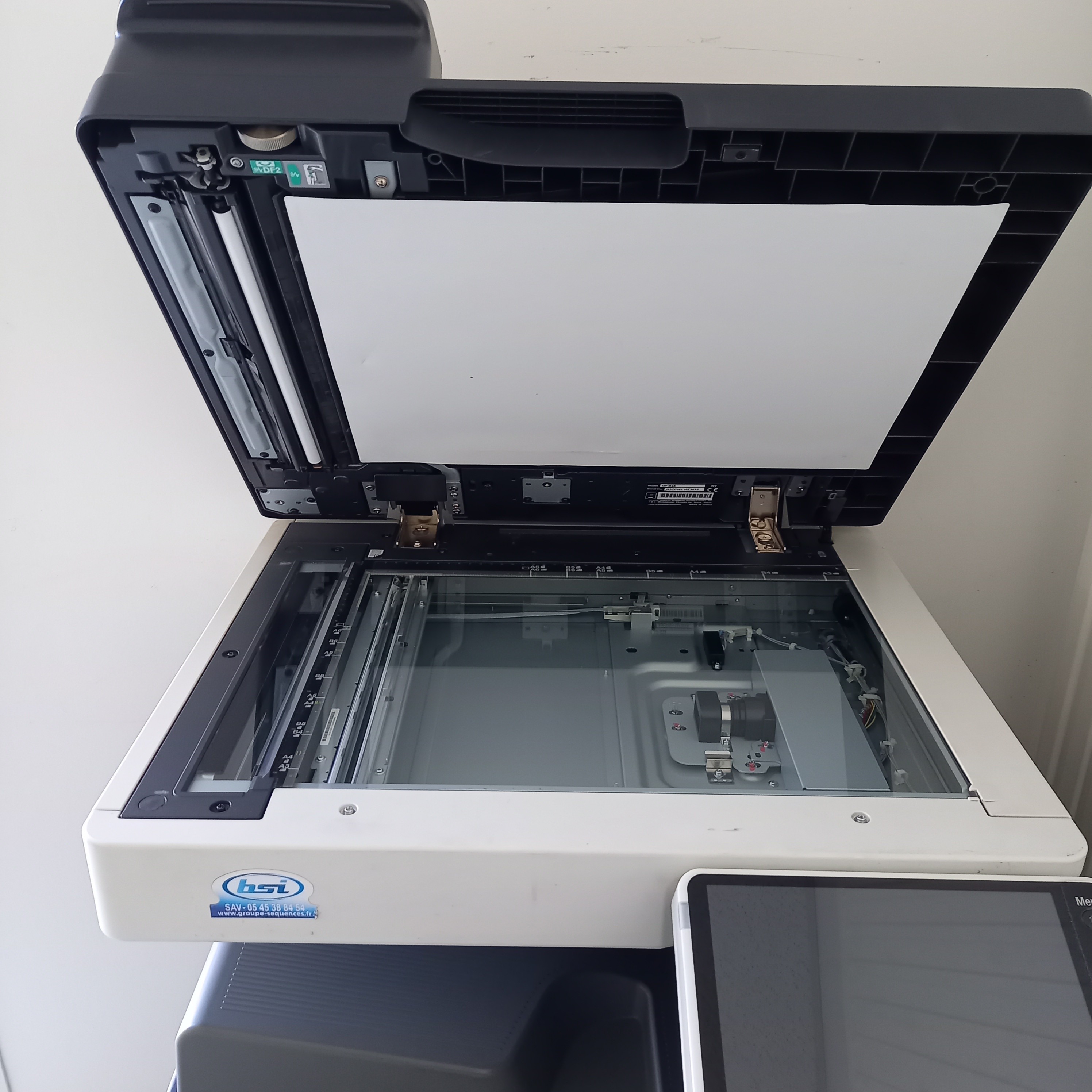 Voir photo 5 de Konica Minolta bizhub C224, 284, 364e - Copieur, Imprimante, Scanner Konica Minolta bizhub C224, 284, 364e - Copieur, Imprimante, Scanner Bon état - Vue 5 -