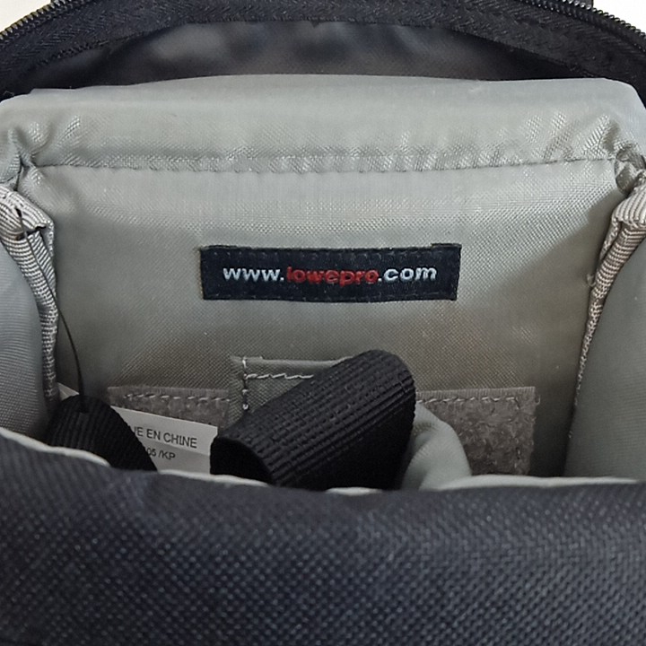 Sacoche rembourrée Lowepro EX 120 pour appareil photo - Noir - Poches latérales Film ou numérique-Petit-moyen Comme neuf - Vue 8 - 