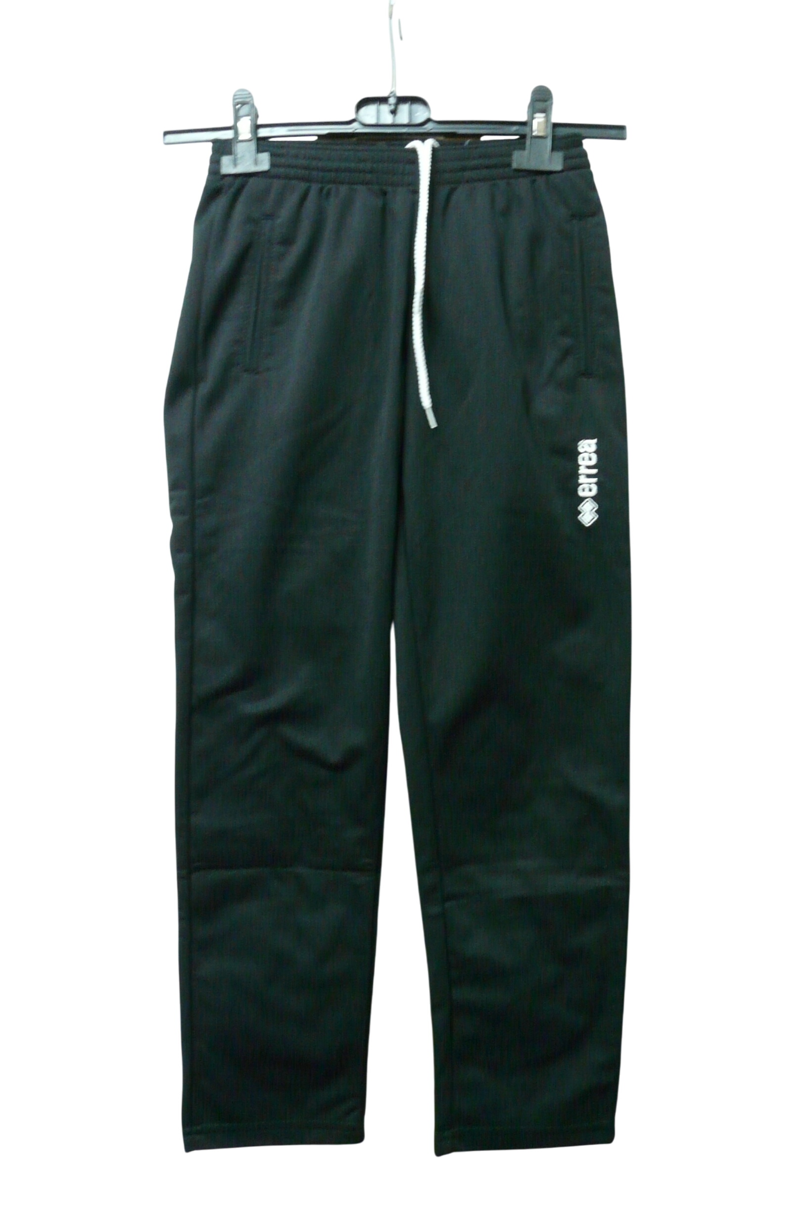 Acheter E35 - Pantalon de jogging - Errea - Âge 6 ans (YXS) - 13,00 € E35 - Pantalon de jogging - Errea - Âge 6 ans (YXS) - reconditionné disponible sur Label Emmaüs
