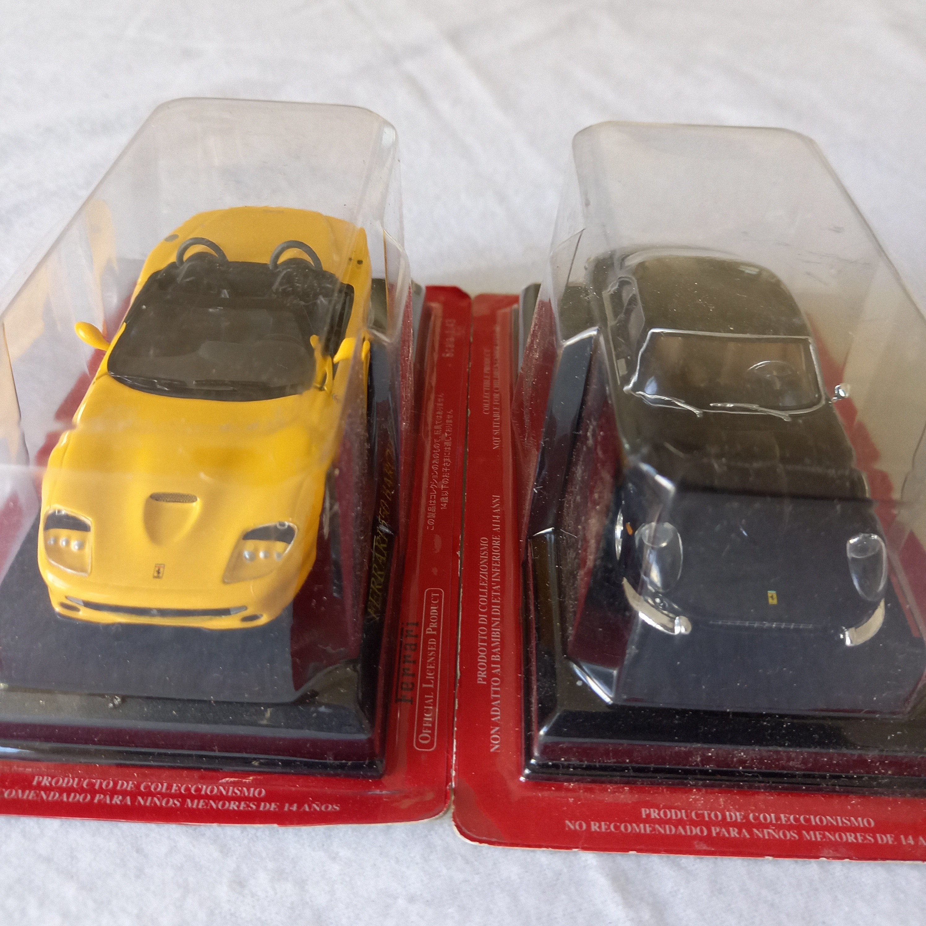 Deux voitures miniatures Collection Ferrari Comme neuf - Vue 8 - 