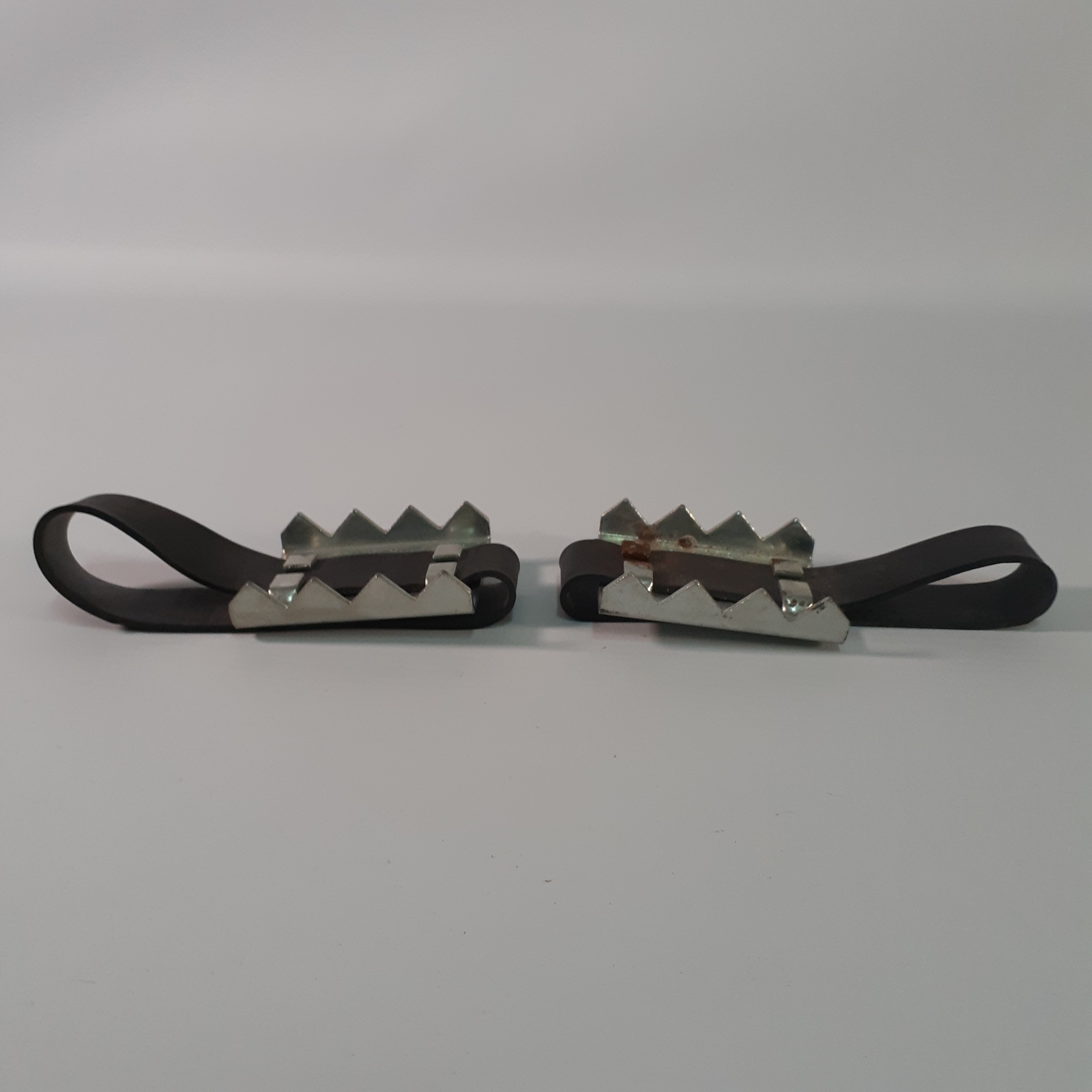 Paire De Crampons Antiverglas Lulu, Neufs Sous Emballage