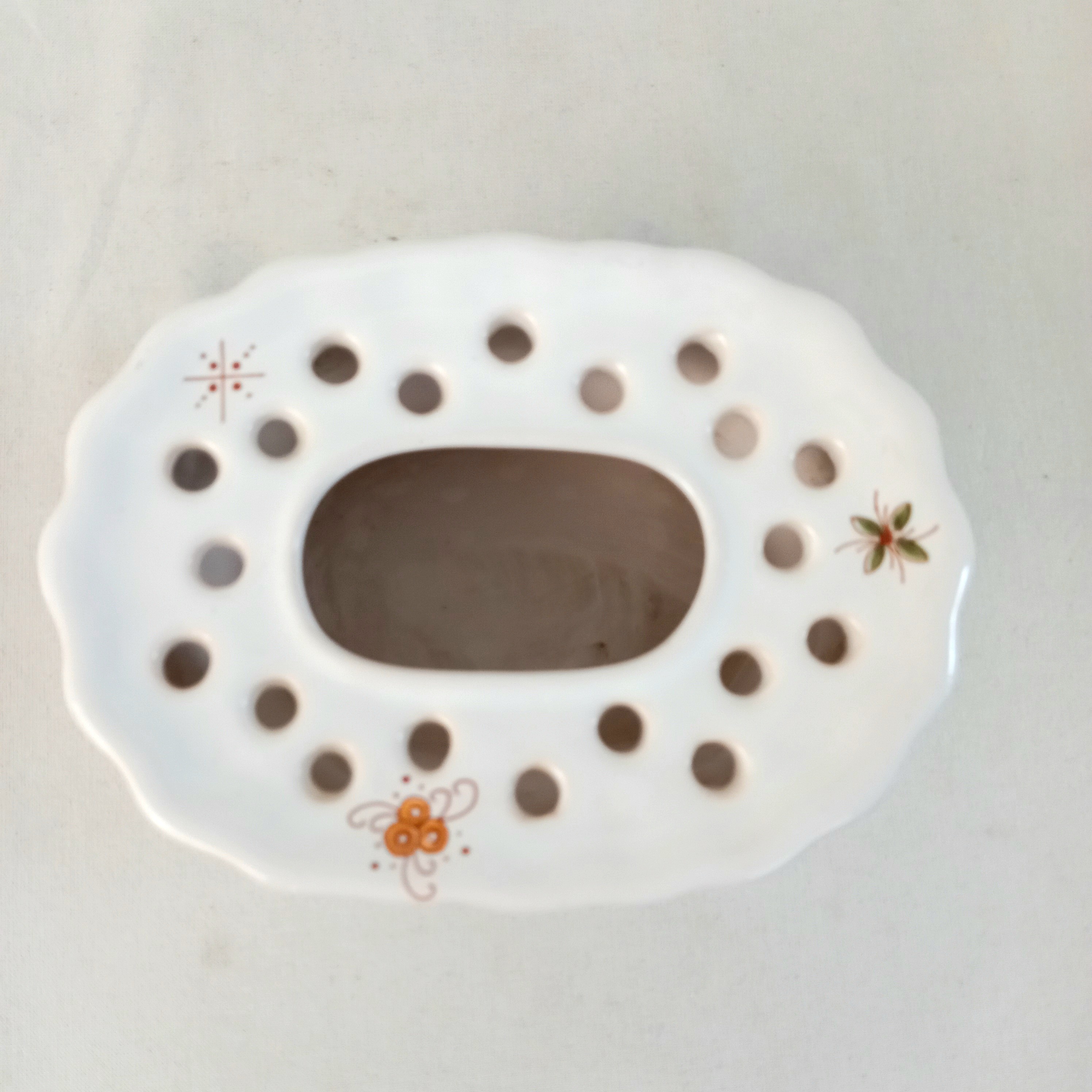 Vase pique-fleurs décor Moustiers GF Très bon état - Vue 5 - 