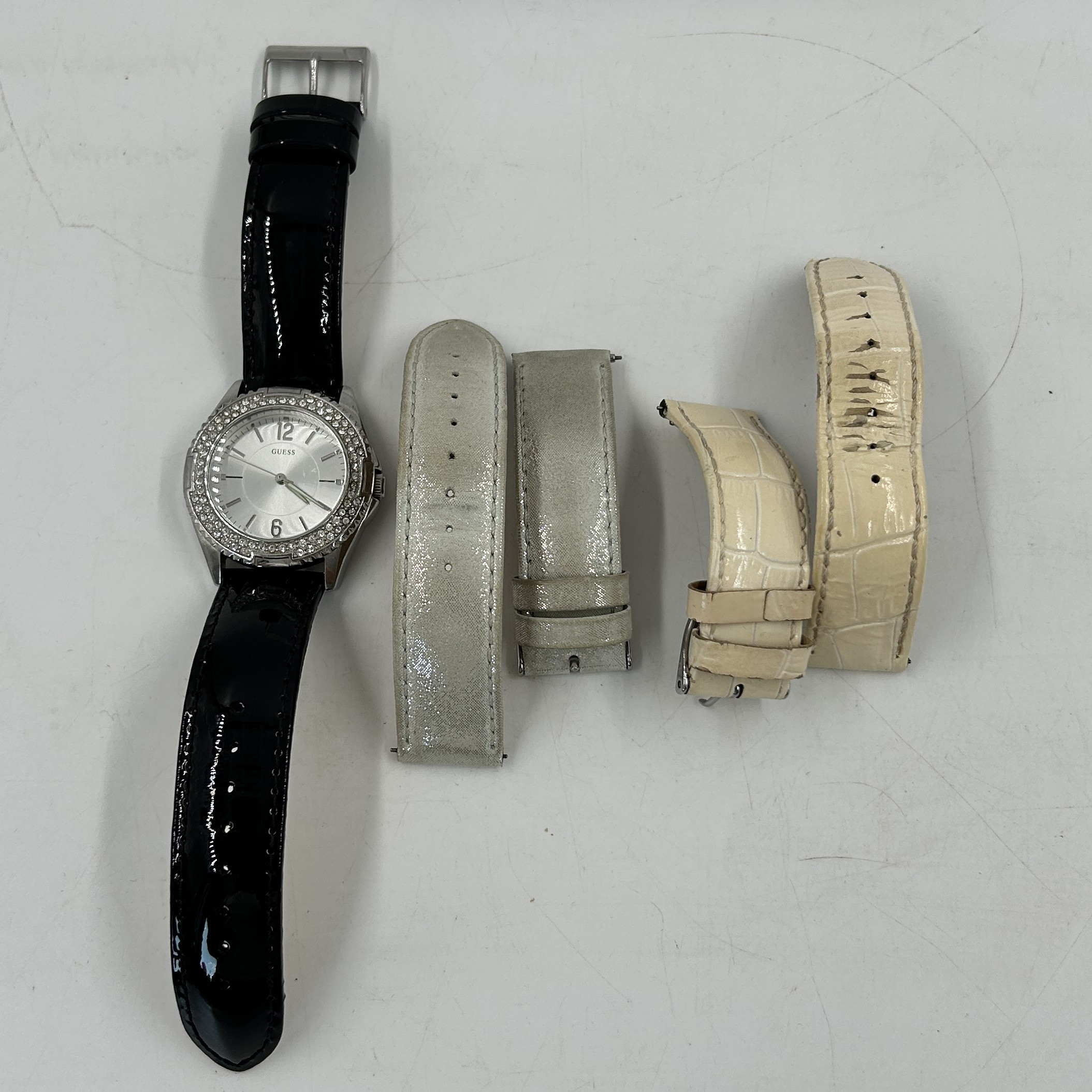 Montre Guess à quartz - Photo 8