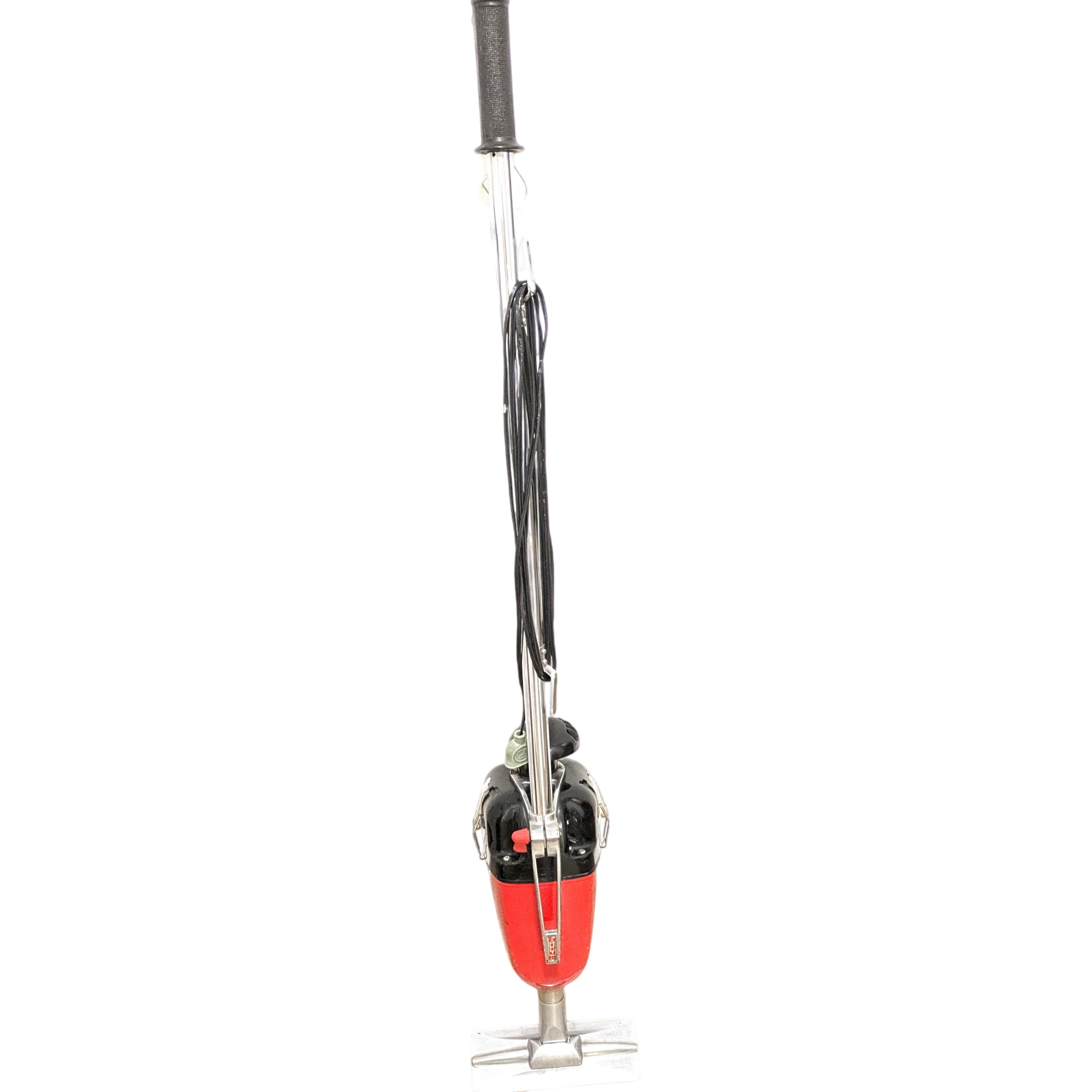 Aspirateur BIRUM Années 50/60 État correct -  reconditionné disponible sur Label Emmaüs