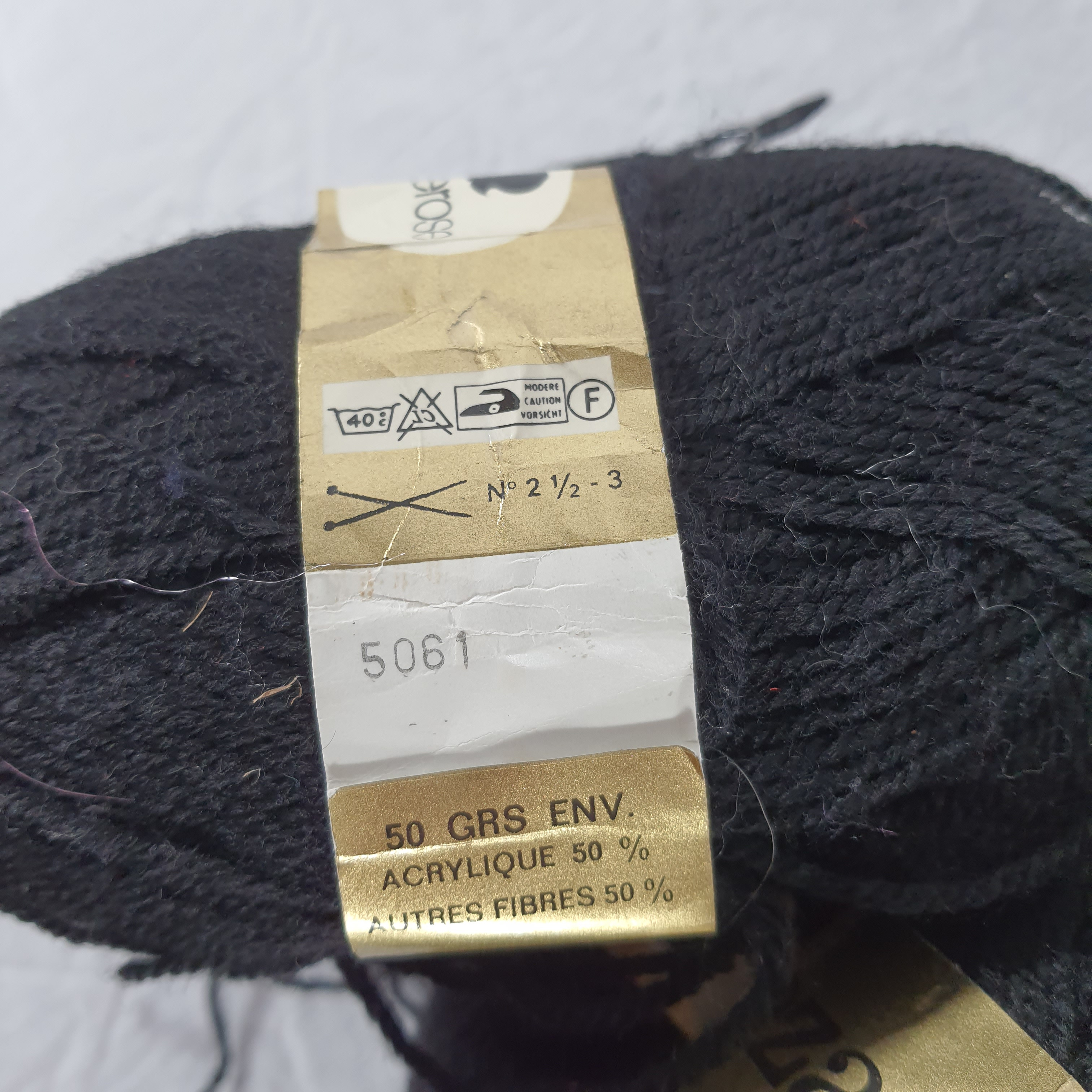 Lot de 6 pelotes de laine noire - Damerose Alezan - Photo 2