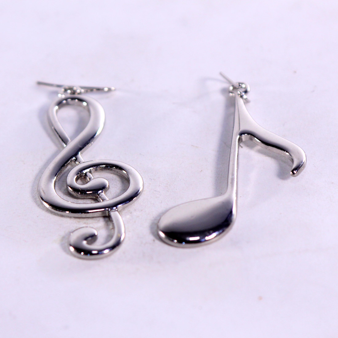 Boucles d'oreille longues pour oreilles percées Bon état - Vue 3 - 